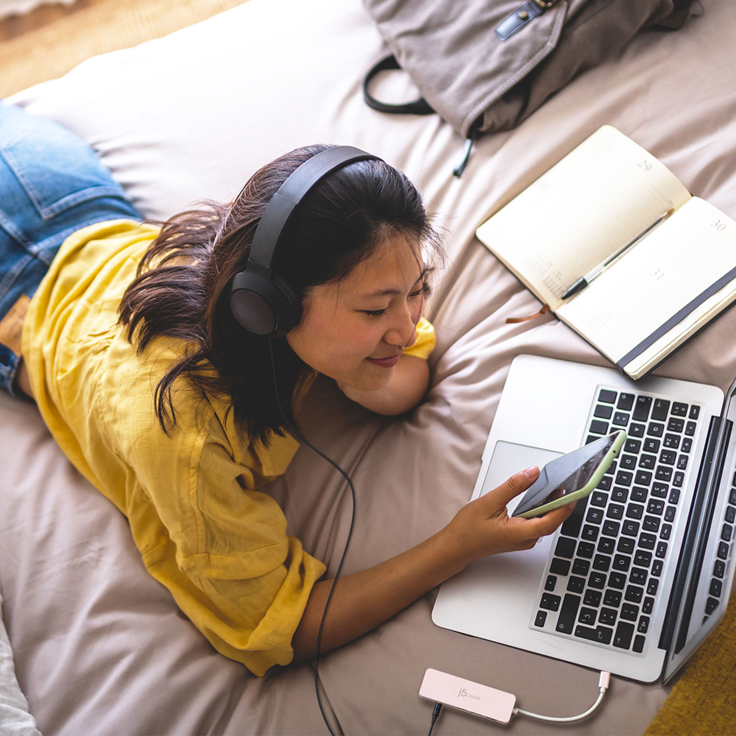 j5create Eco-Friendly USB-C Multi-Port Hub with Power Delivery - Rose