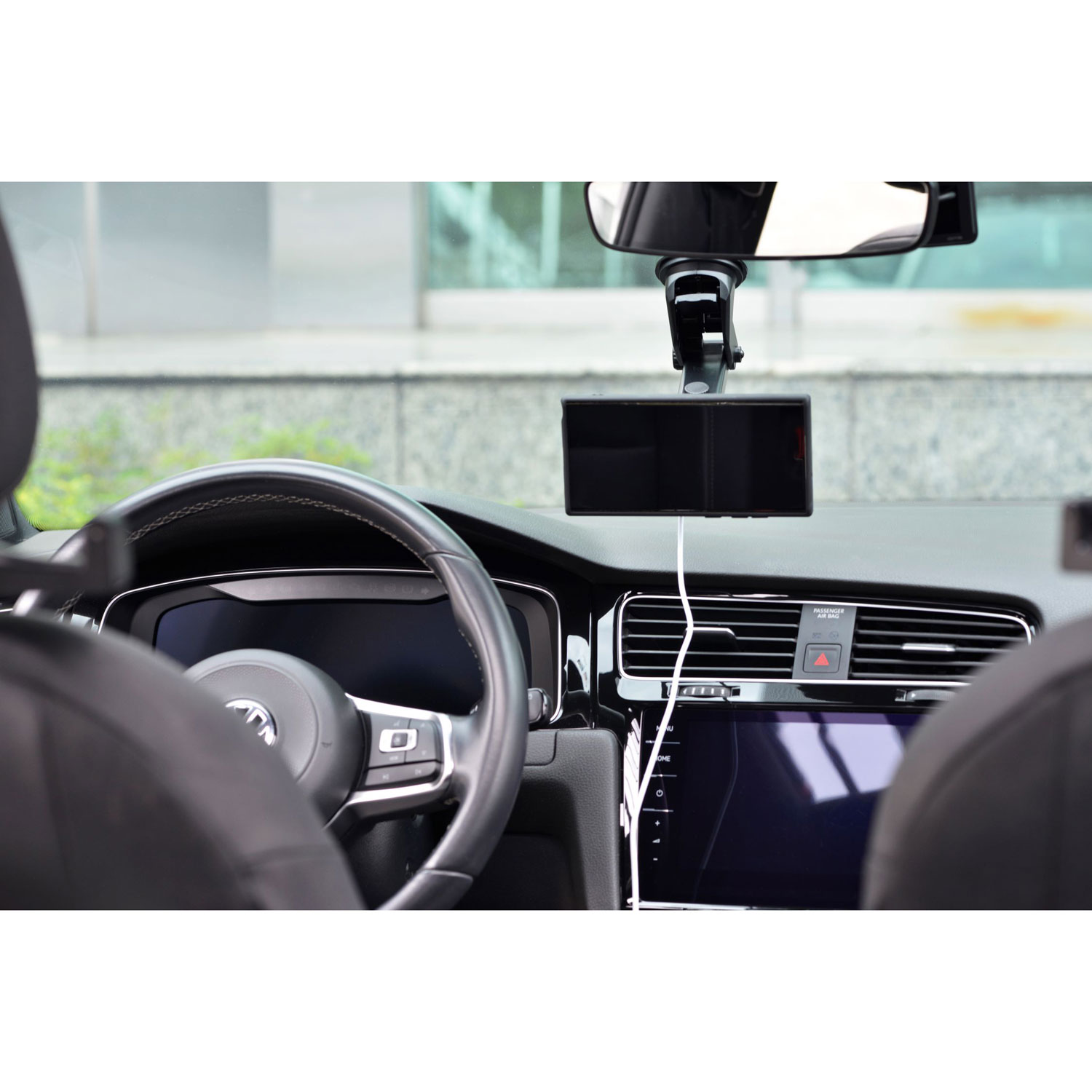 Energizer 2-in-1 15W Magnetic Wireless Car Charger with Vent Mount