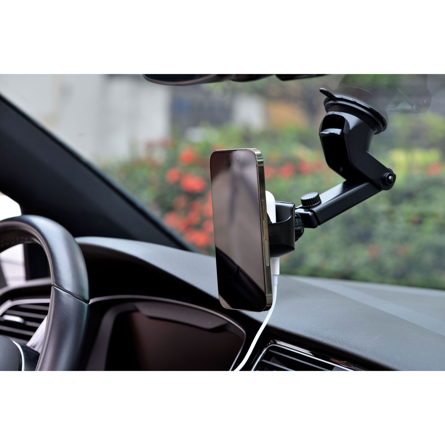 Energizer 2-in-1 15W Magnetic Wireless Car Charger with Vent Mount