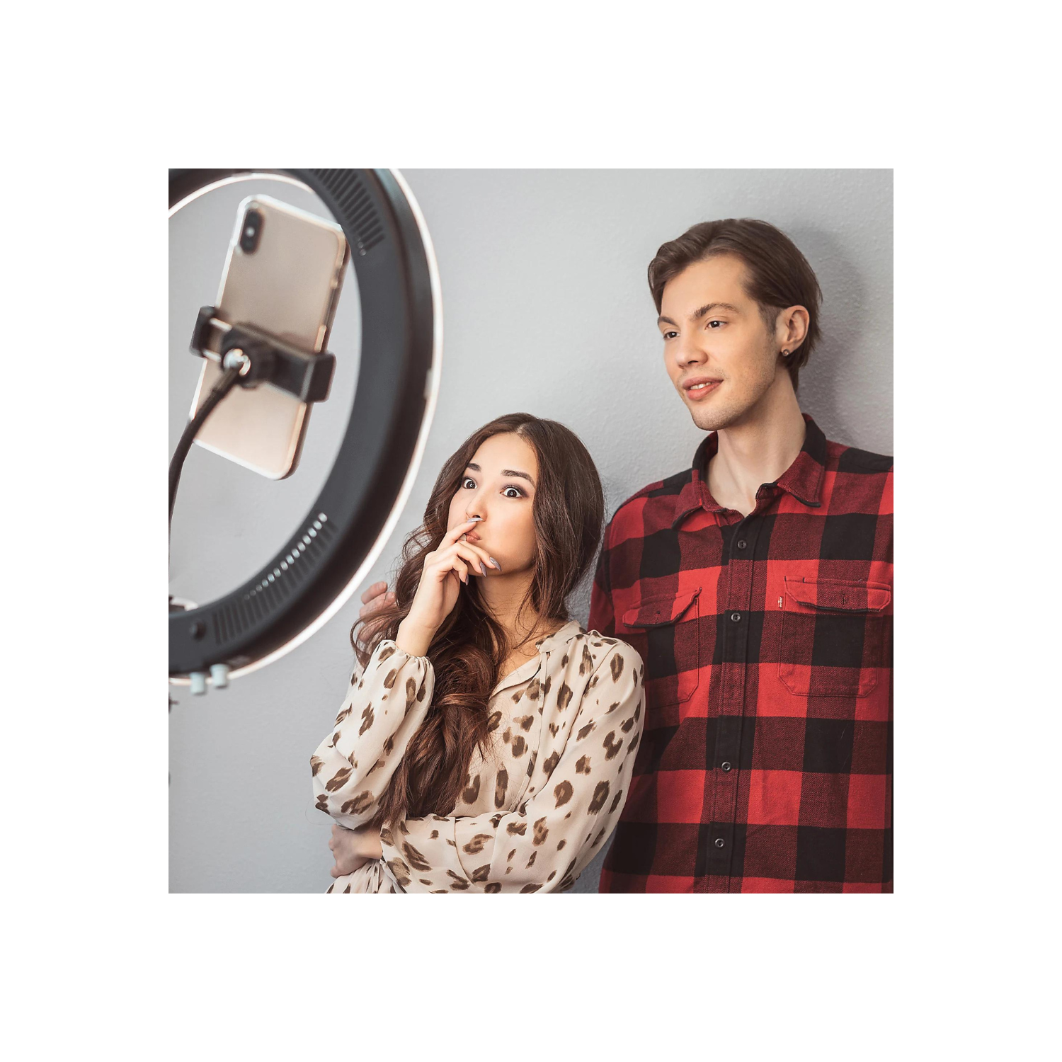 Monster MSV7-1012-MWT 10 po Anneau lumineux multicolore à DEL avec trépied flexible, idéal pour les vidéos et la diffusion en continu