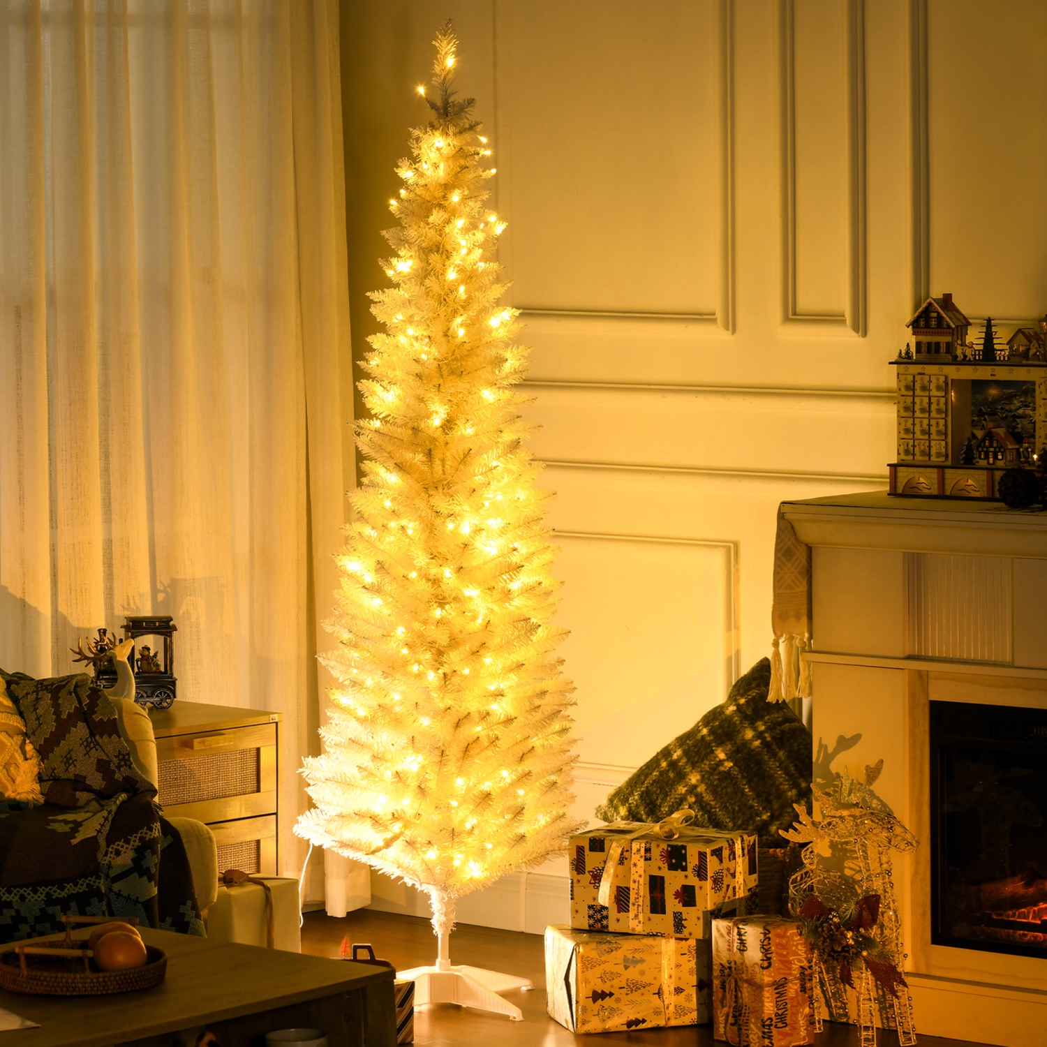 Sapin noble illuminé 6&nbsp;pi de HOMCOM avec 390 pointes et 200 lumières à DEL blanches chaudes