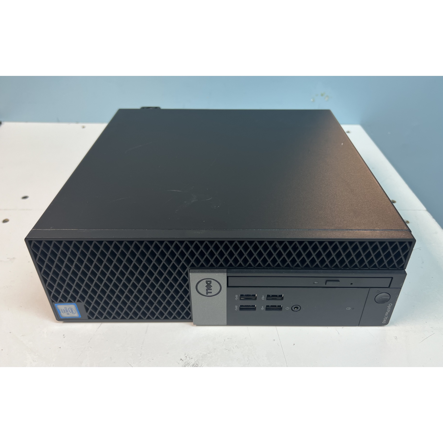 Refurbished - DELL OptiPlex 7040 SFF Desktop, Intel Core i5-6th Gen. 3.2GHz, 8GB RAM DDR4, 240GB SSD, HDMI, Display Port, Windows 10 Pro. (Keyboard &