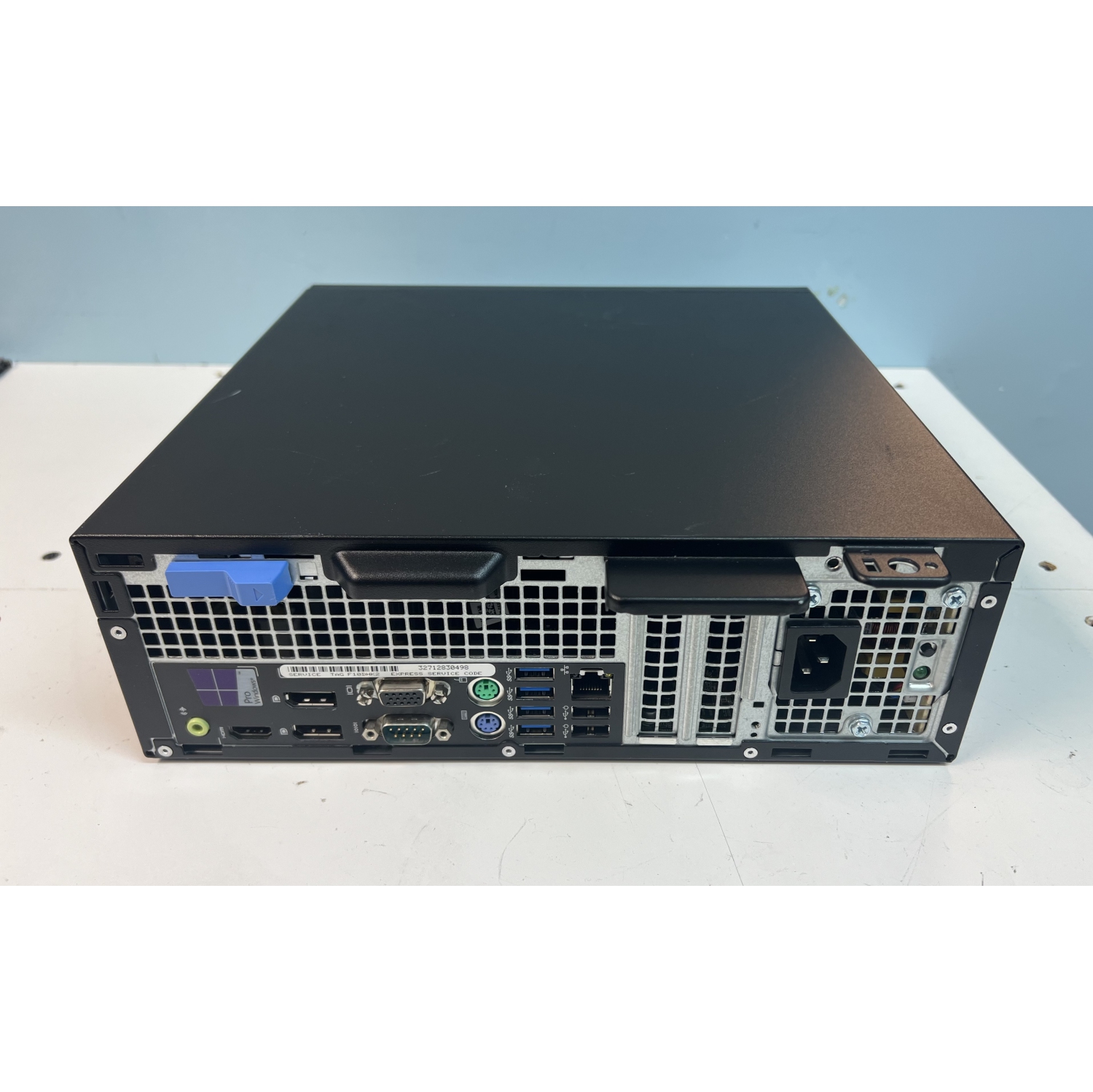 Refurbished - DELL OptiPlex 7040 SFF Desktop, Intel Core i5-6th Gen. 3.2GHz, 8GB RAM DDR4, 240GB SSD, HDMI, Display Port, Windows 10 Pro. (Keyboard &