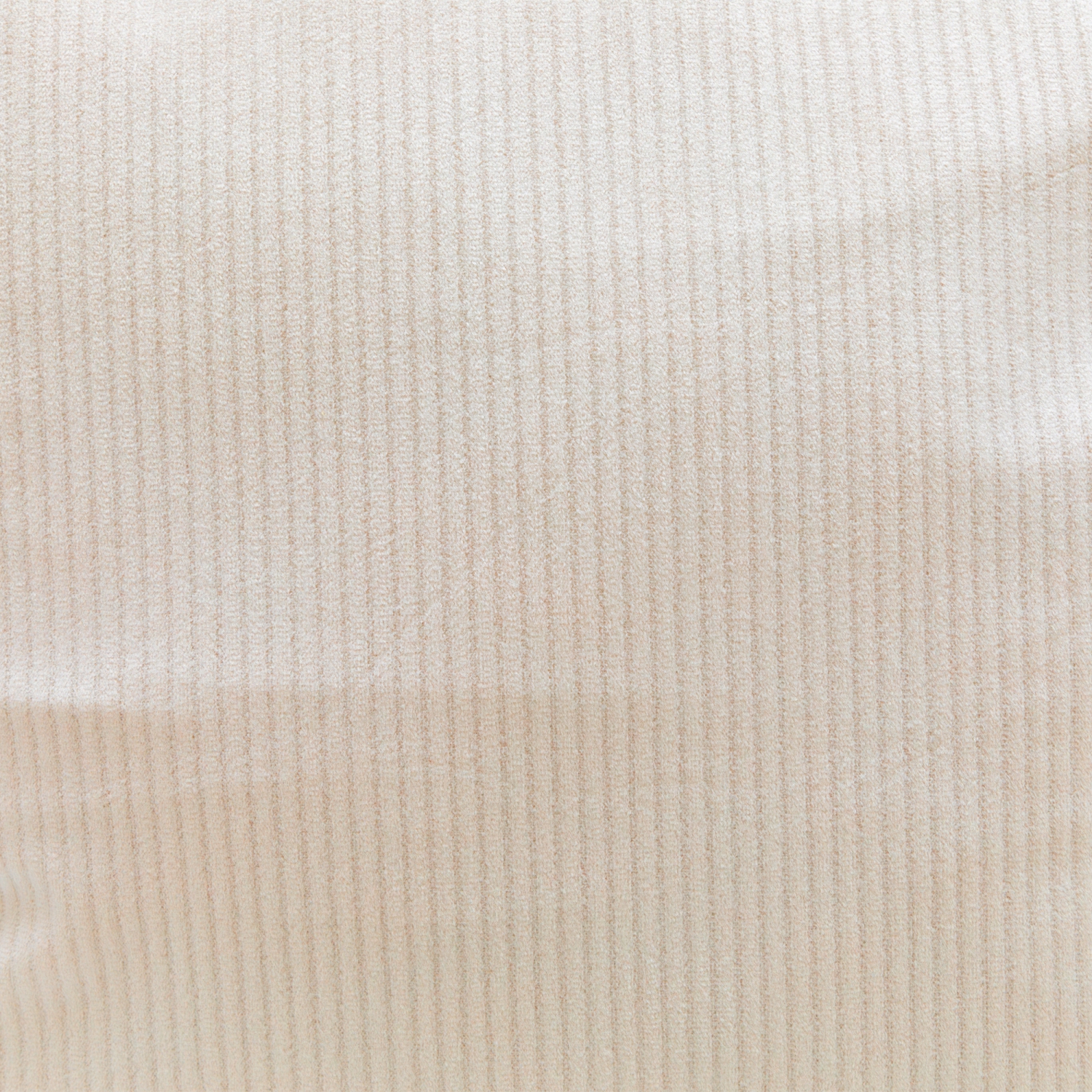 Coussin décoratif carré texturé en velours côtelé crème, 18 po