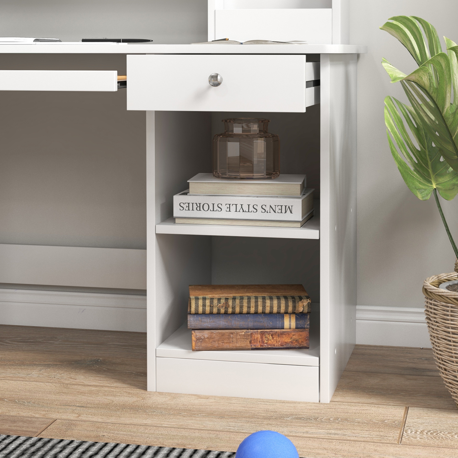 Qaba – Ensemble bureau et chaise pour enfants de 5-8 ans avec rangement, table d’étude et chaise pour enfants, blanc