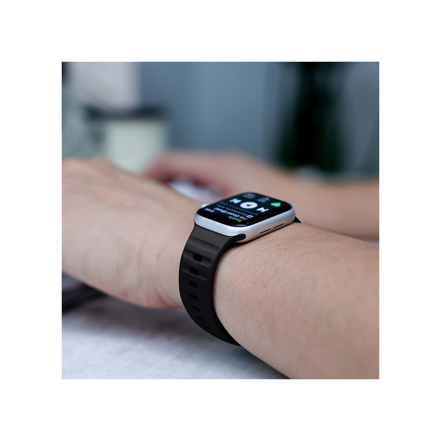 Band & Bezel Sporty Apple Watch Band - Premium FKM Apple Watch Bands, iWatch Bands - Apple Watch Strap for all Sizes Watch Series 9 Ultra 8 7 6 5 4 3