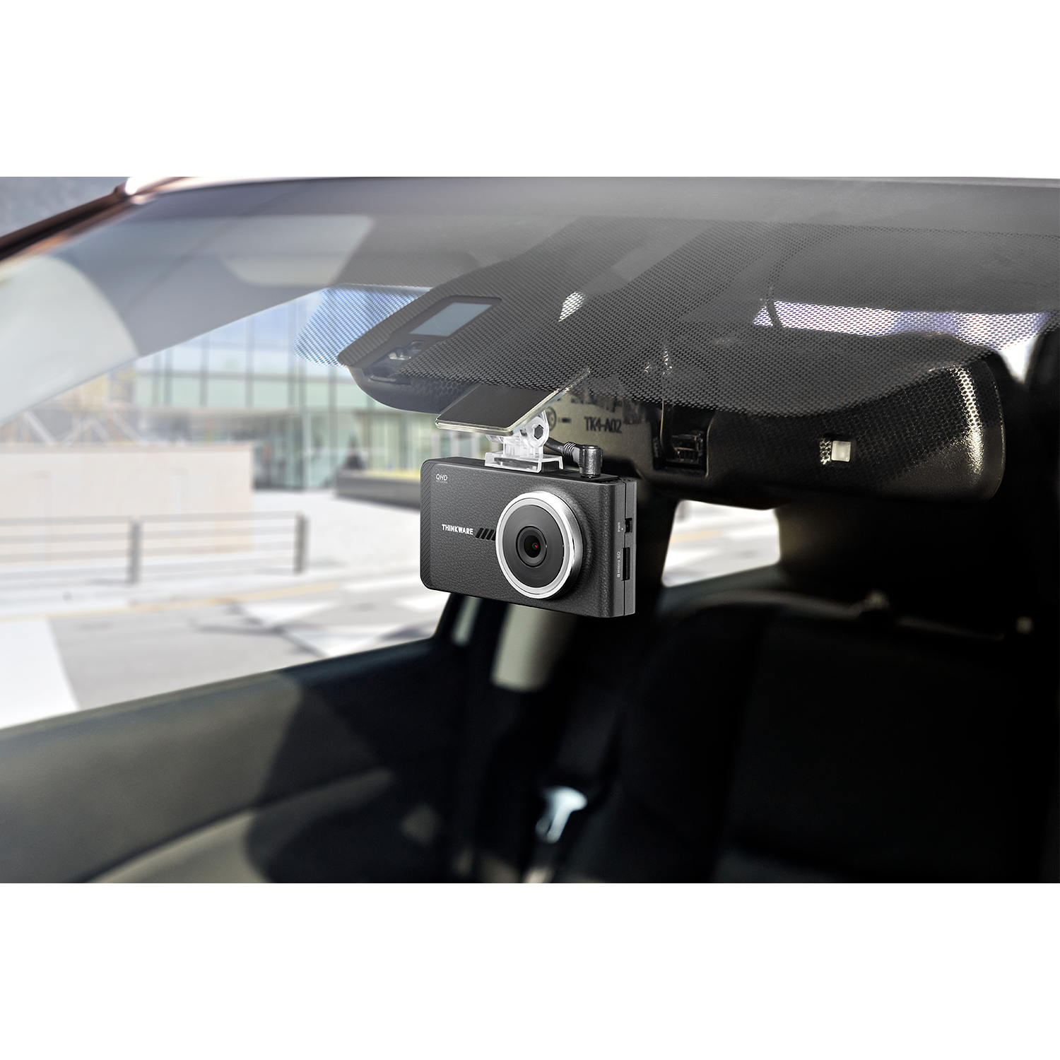 Remis à neuf - caméra de tableau de bord QHD X800 2K de Thinkware et caméra arrière de 1080P Mpx avec GPS - remis à neuf certifié par le fabricant