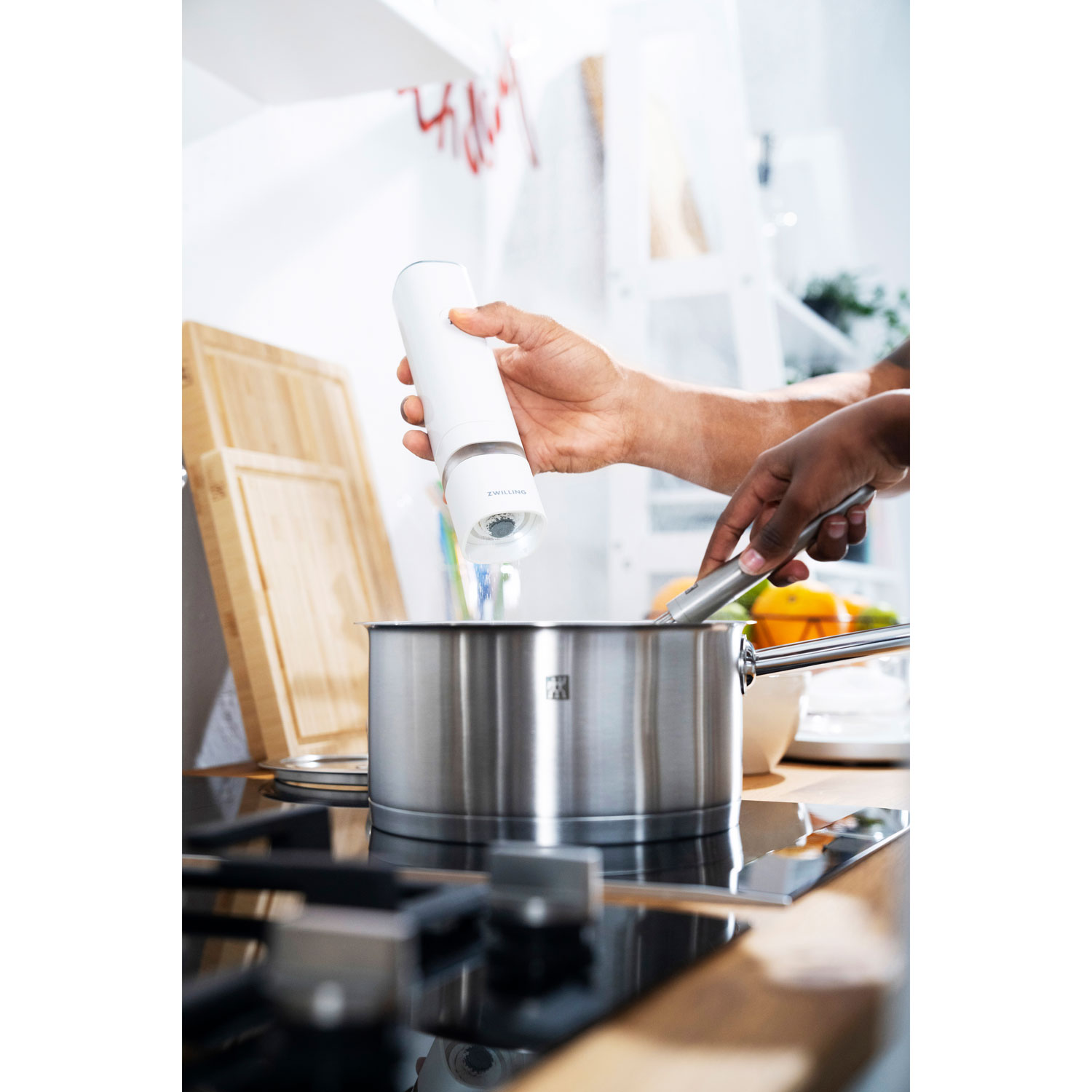 Ensemble avec moulins à sel et à poivre Enfinigy de Zwilling - Noir/Blanc