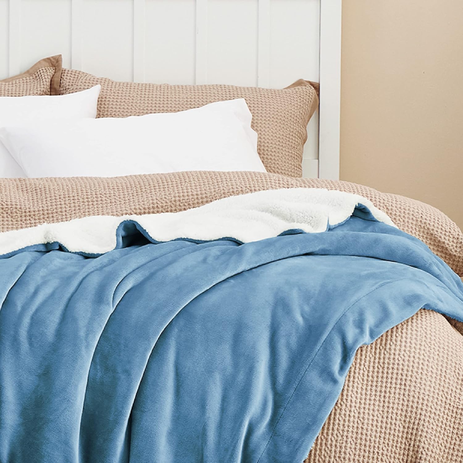 Bedsure Sherpa Fleece Twin Blanket for Couch - Thick and Warm Blankets, Soft and Fuzzy Blanket Twin Size for Sofa, Washed Blue, 90x90 Inches