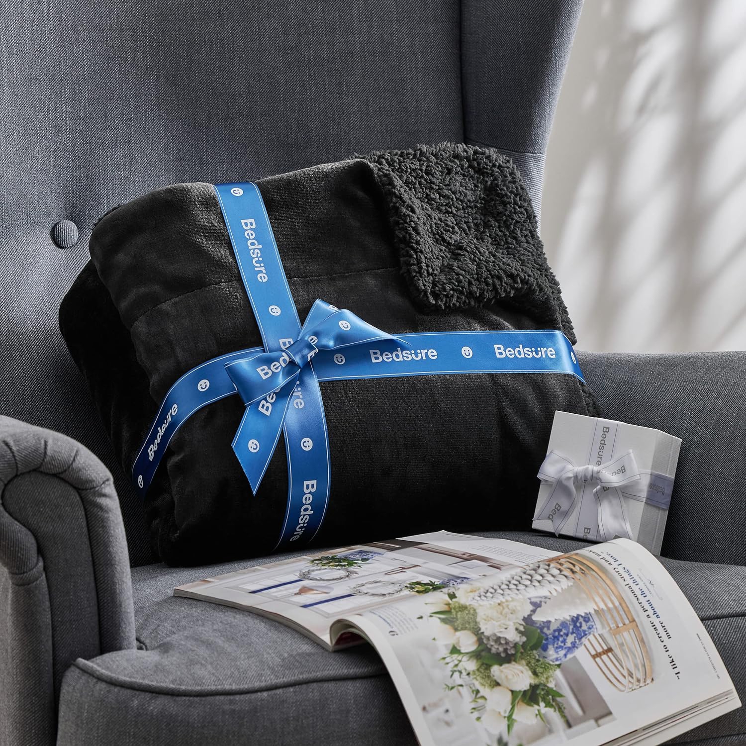 Couverture en molleton Sherpa Bedsure pour grand lit - couvertures épaisses et chaudes, couverture douce et pelucheuse pour grand lit, noir, 90 x 90