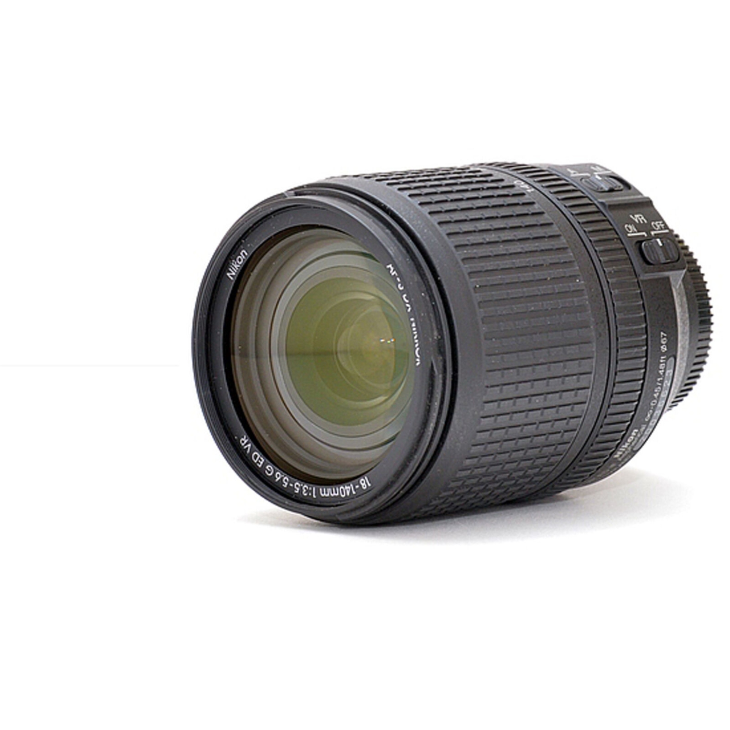 Nikon AF-S DX NIKKOR 18-140mm f/3.5-5.6G ED VR Lens + UV