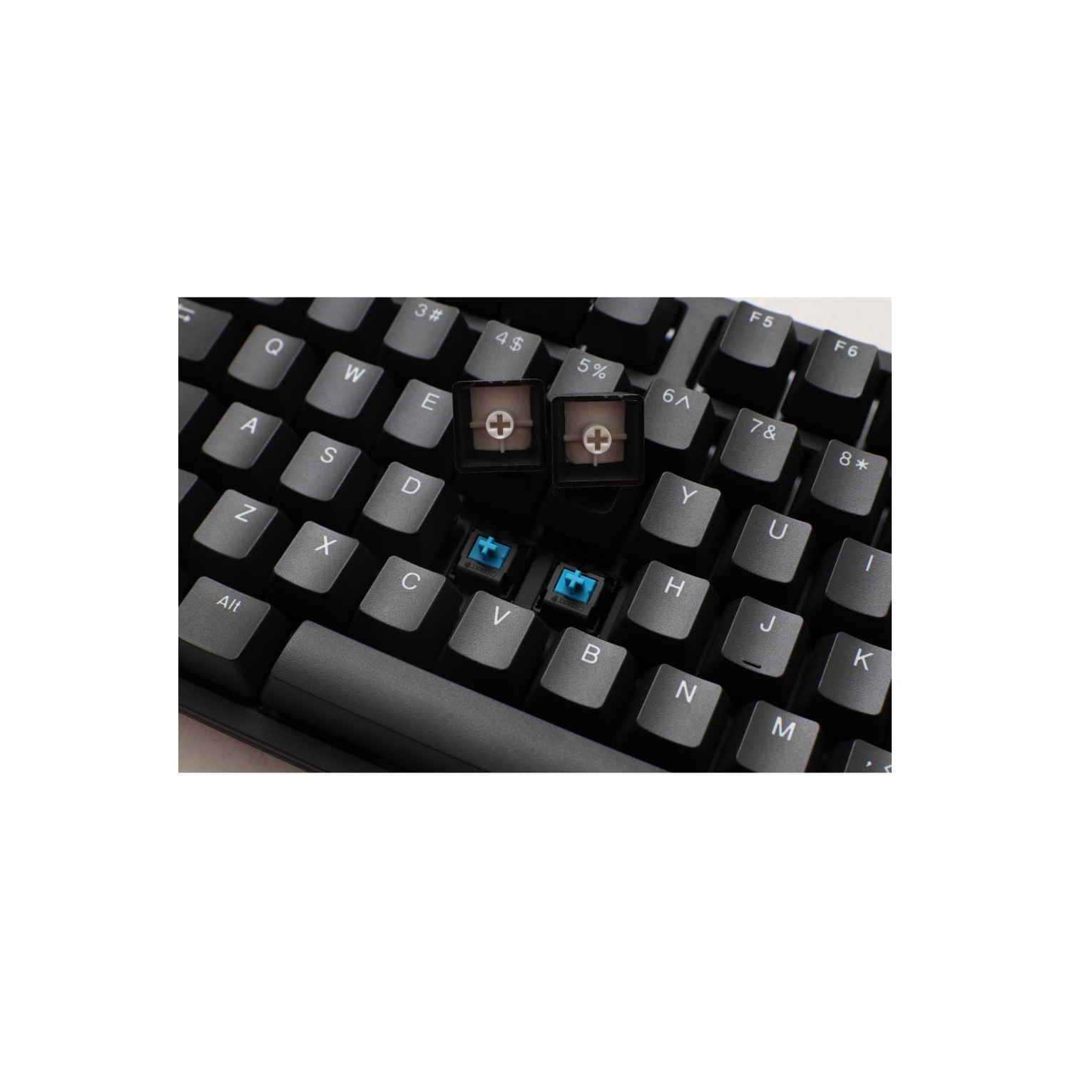 Ducky ONE 2 Phantom - RGB - Black - Cherry MX Red - Full Size