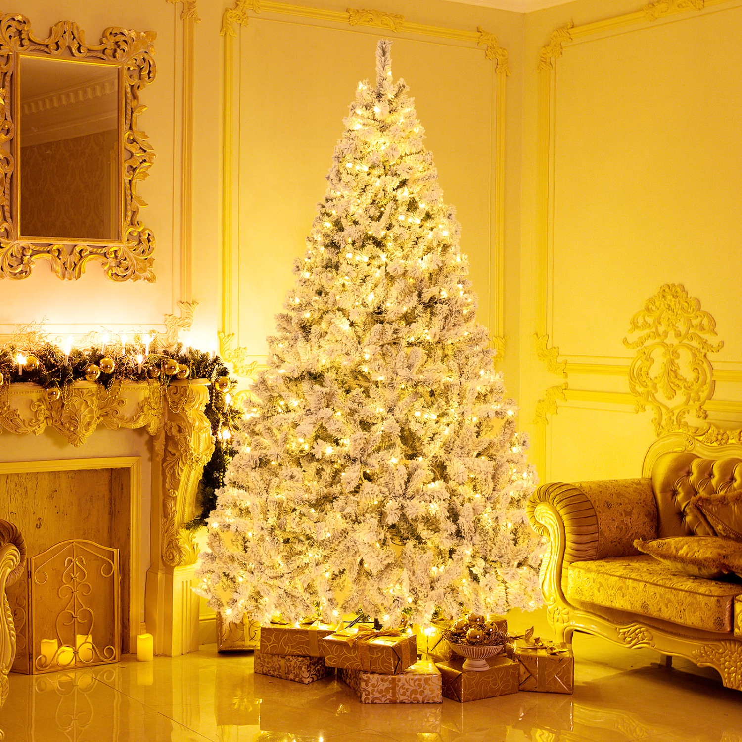 Arbre de Noël illuminé artificiel à charnières de Noël floqué à neige Topbuy de 6 pi/7/8 pi avec 644/956/1370 embouts de branche 300/450/600 lumières