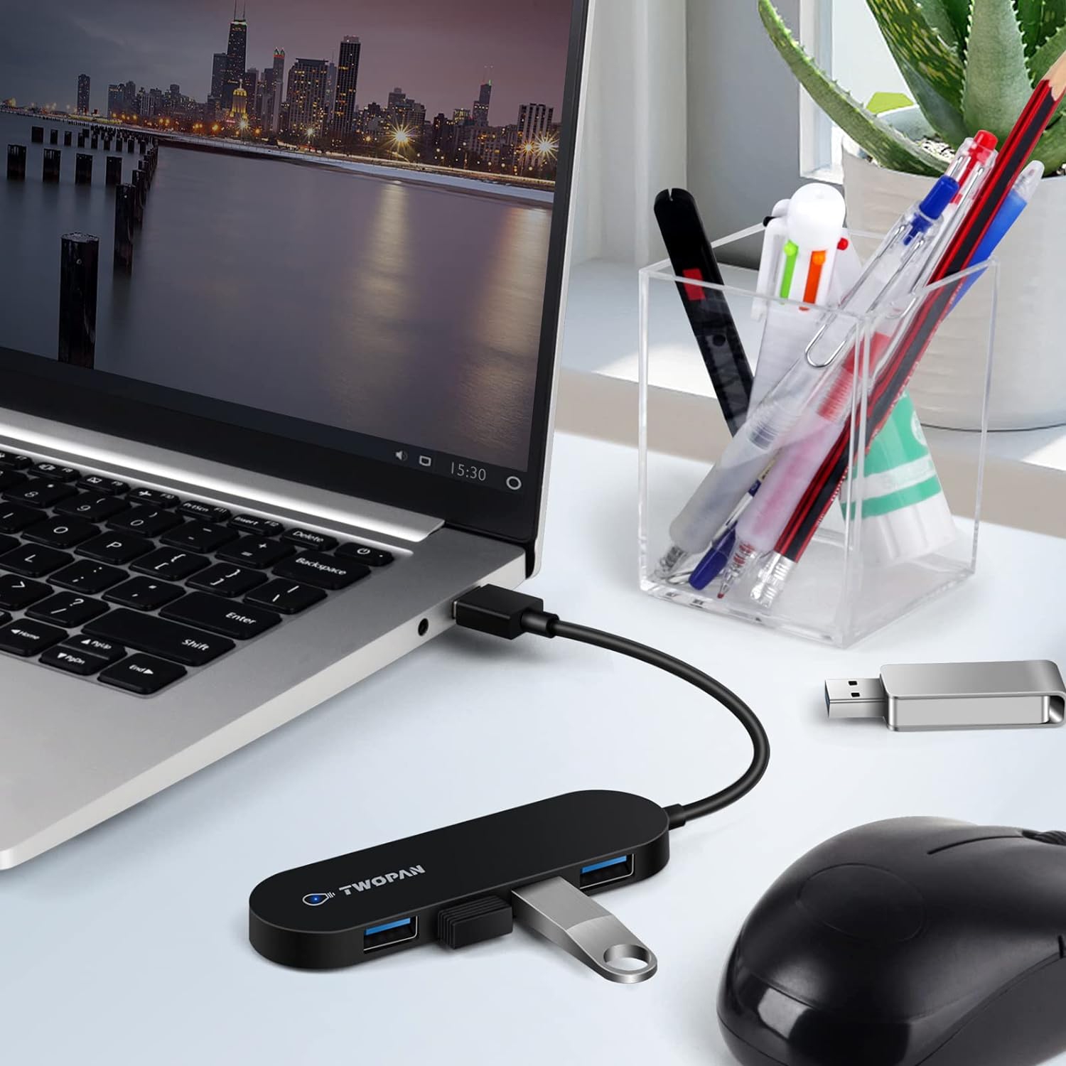 Répartiteur de concentrateur USB 3,0 à 4 ports ultramince de T pour MacBook Pro/Air M1 M2, iMac, Surface Pro, XPS, Chromebook, clés USB et disques