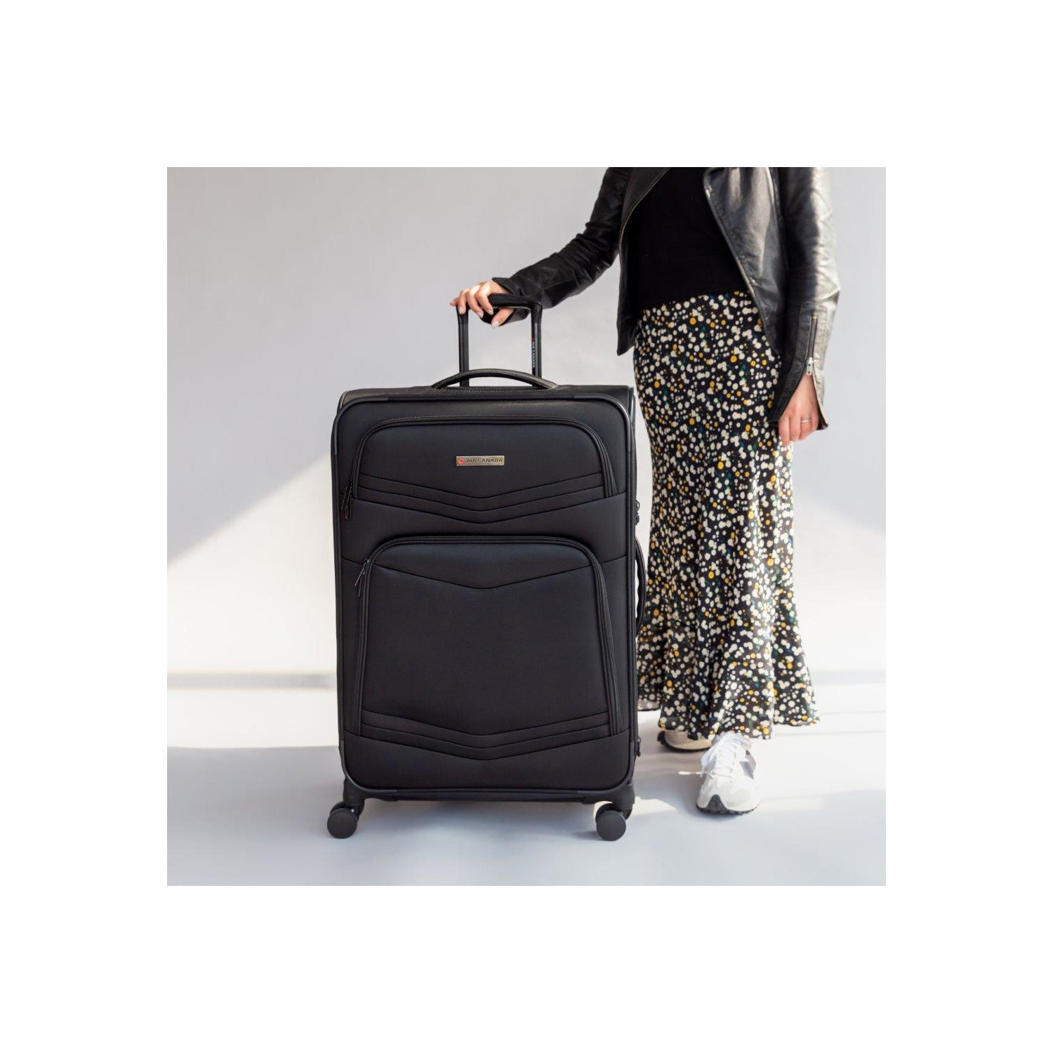 AIR CANADA CENTRAL 3 Piece Deluxe Softside Luggage Set