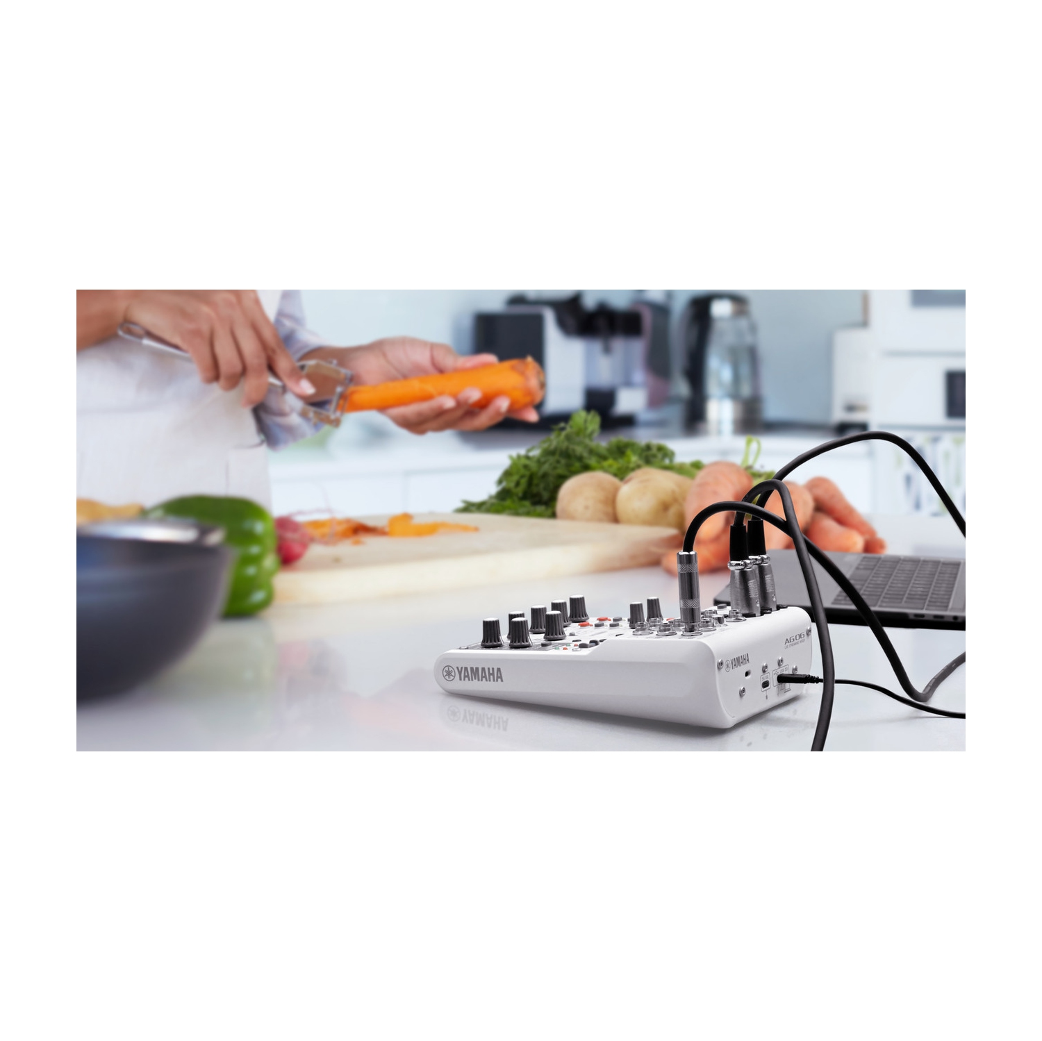 Yamaha AG06MK2 Mixer w/ USB Audio Interface - White | Best