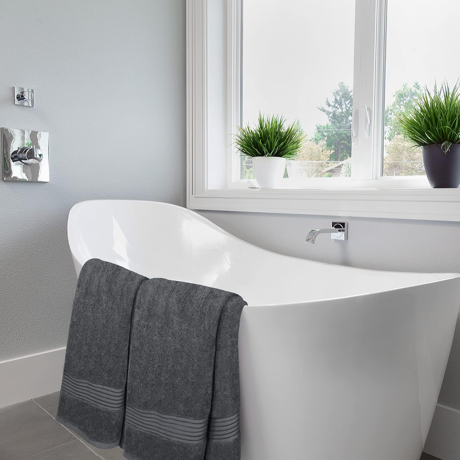 Serviettes Utopia – serviettes de bain 100 % coton filé avec anneaux, ultra-doux et très absorbants, 27 x 54 po, grandes serviettes de bain (gris)