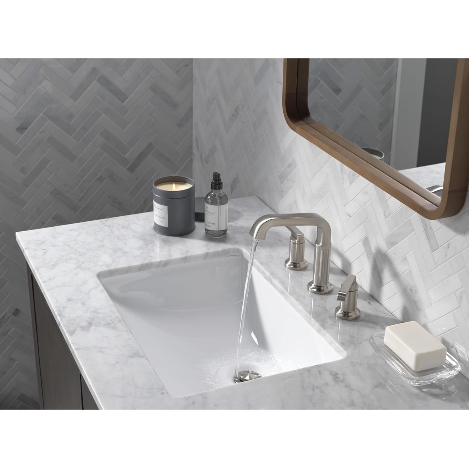 Delta Faucet 35589-SS-PR-DST Tetra Bathroom Faucet, Lumicoat Stainless