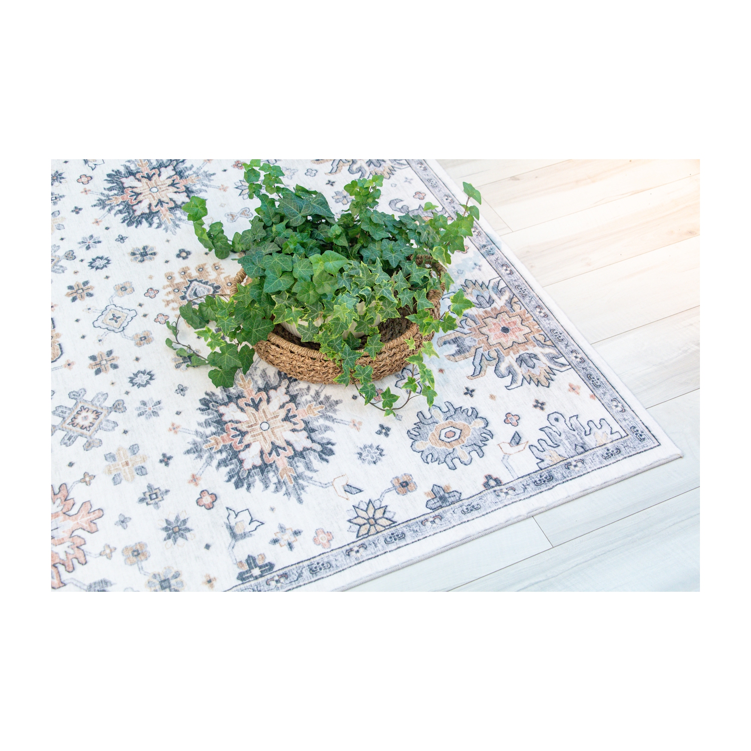 Rug Branch Roshin Traditional Medallion Cream/Gold Indoor Area Rug