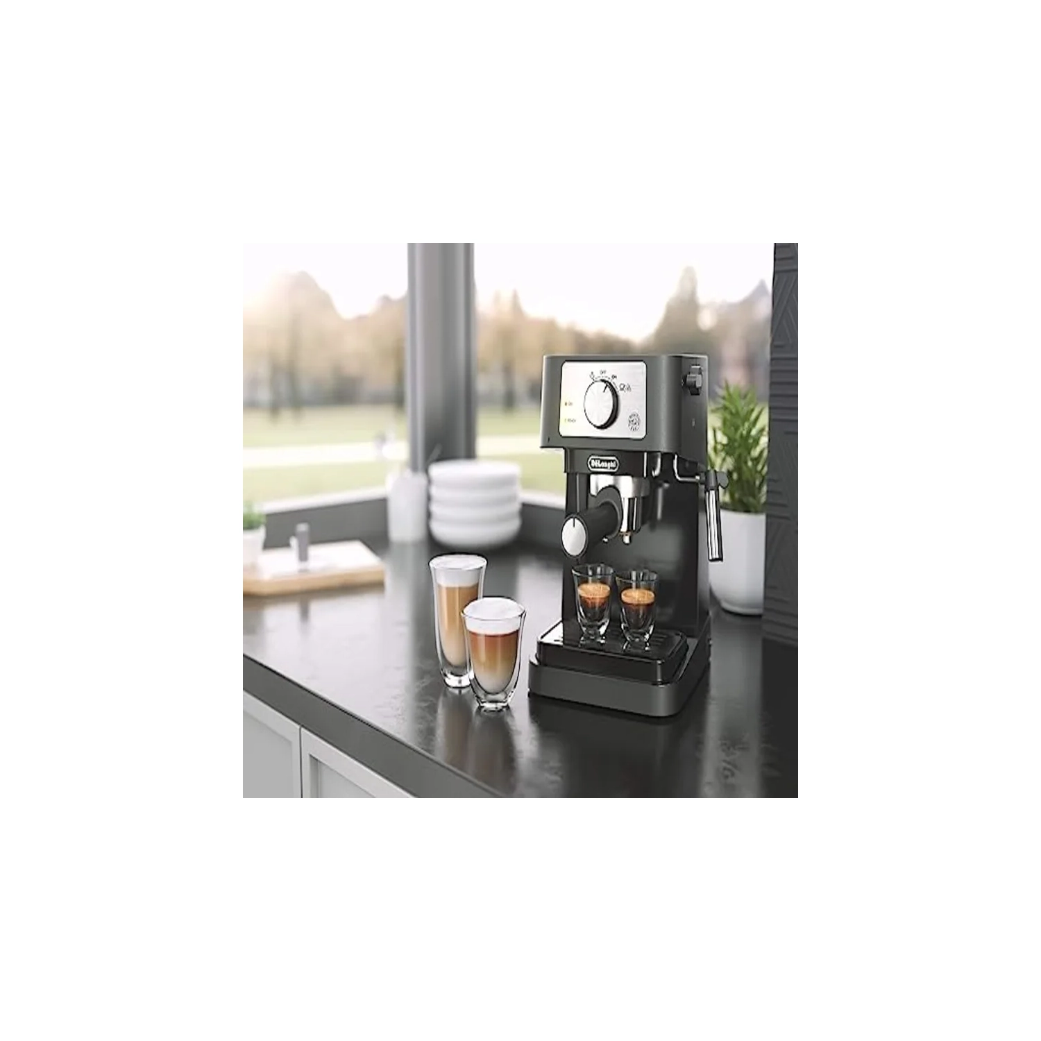 Manual Espresso Machine, Latte & Cappuccino Maker , 15 Bar Pump Pressure + Manual Milk Frother Steam Wand, Black / Stainless, EC260BK