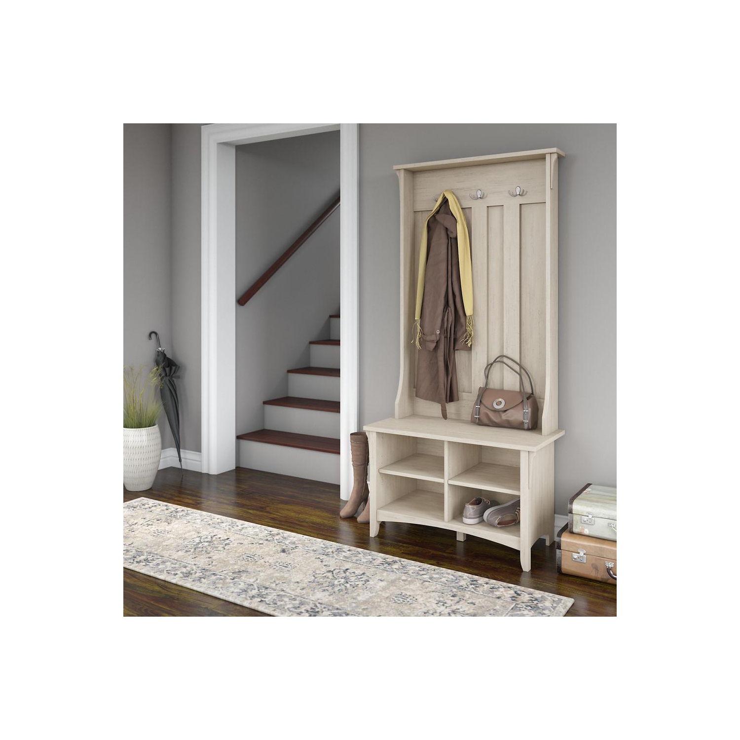 Bush Furniture – Portemanteau Salinas avec banc de rangement