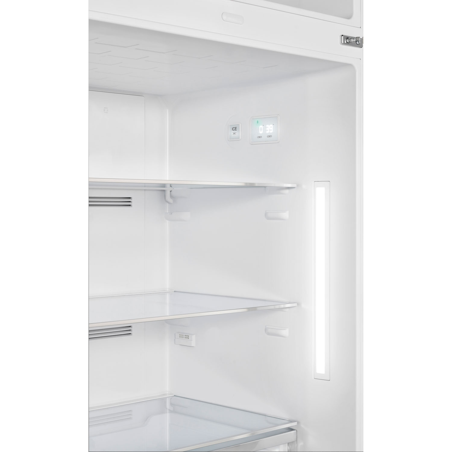 Réfrigérateur à congélateur supérieur 19,2 pi³ 32 po à distributeur de glaçons rétro de Smeg - Crème