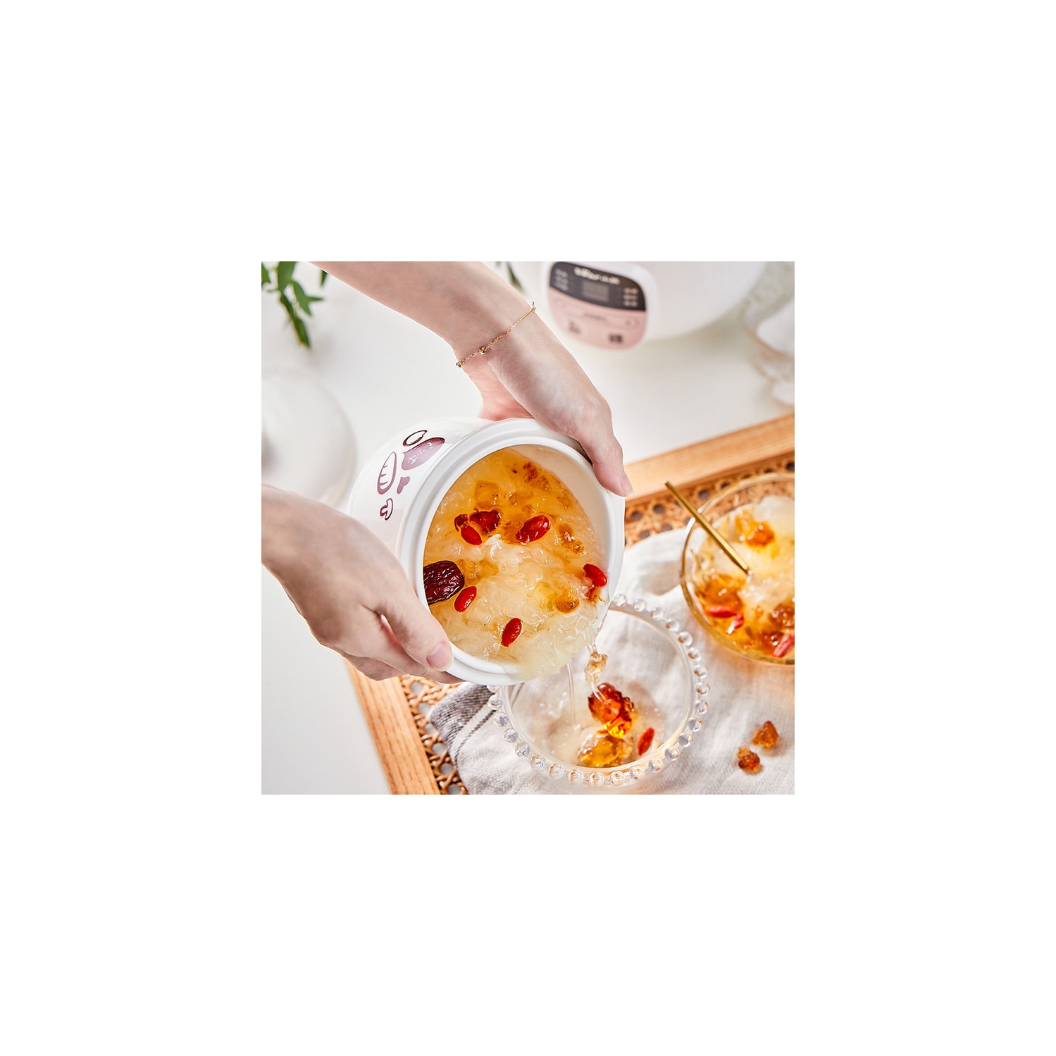 BEAR Mini Ceramic Electric Stew Pot, Water-Proof Stew pot, Bird's Nest Stew Pot, Baby Food Pot 0.8L DDZ-B08C2