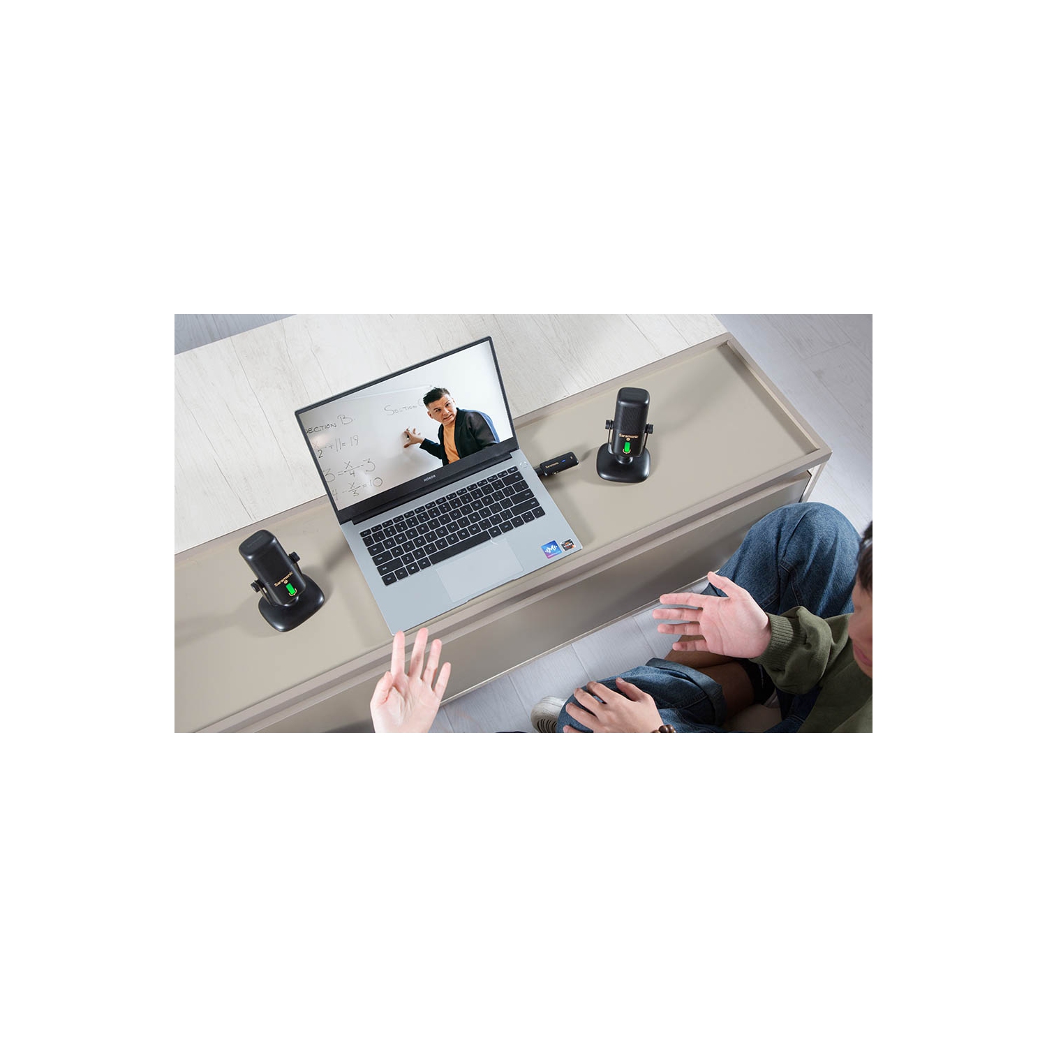 Microphone USB/sans fil multicolore SR-MV2000 W de Saramonic