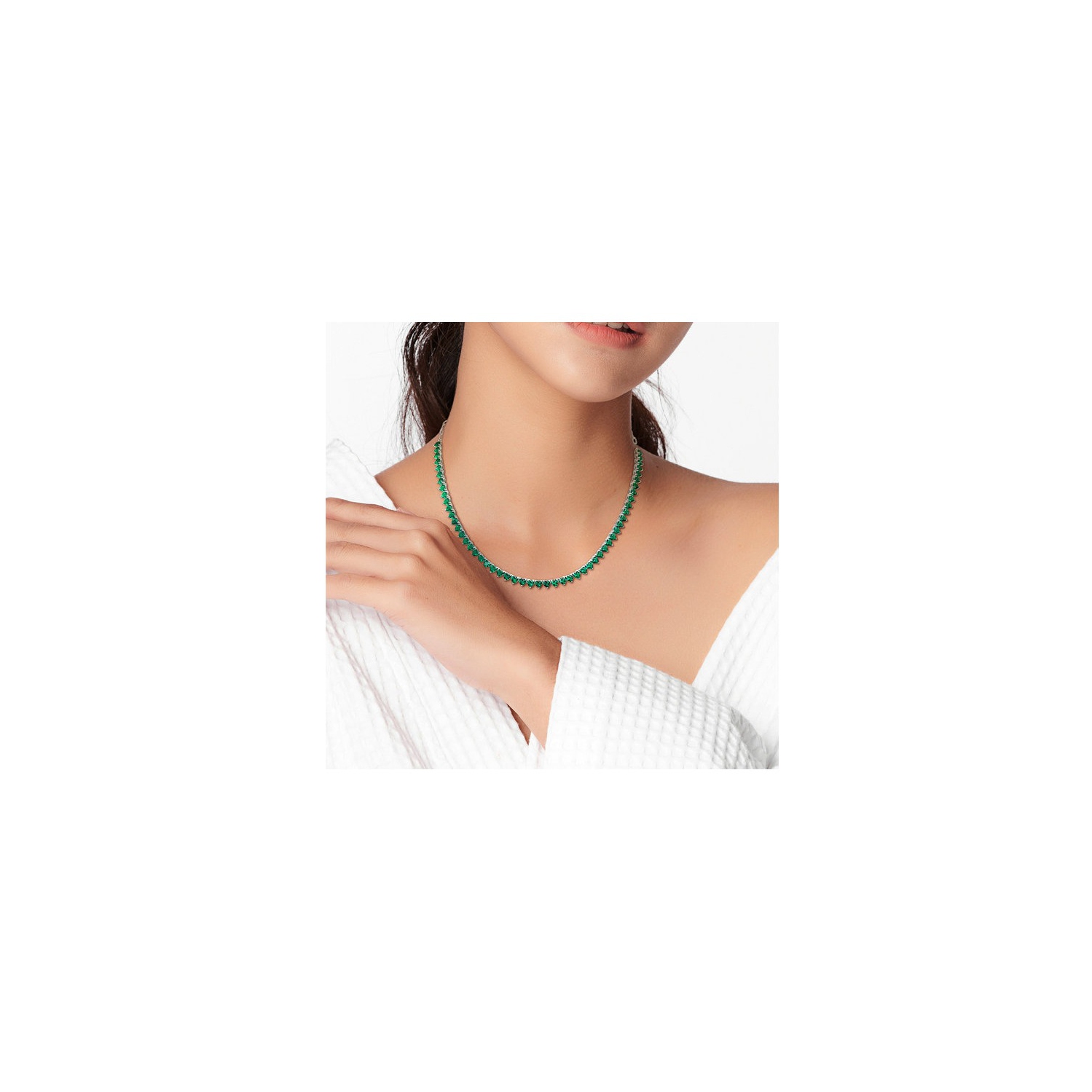 Collier en argent sterling en forme de coeur émeraude synthétique de 13,36 carat