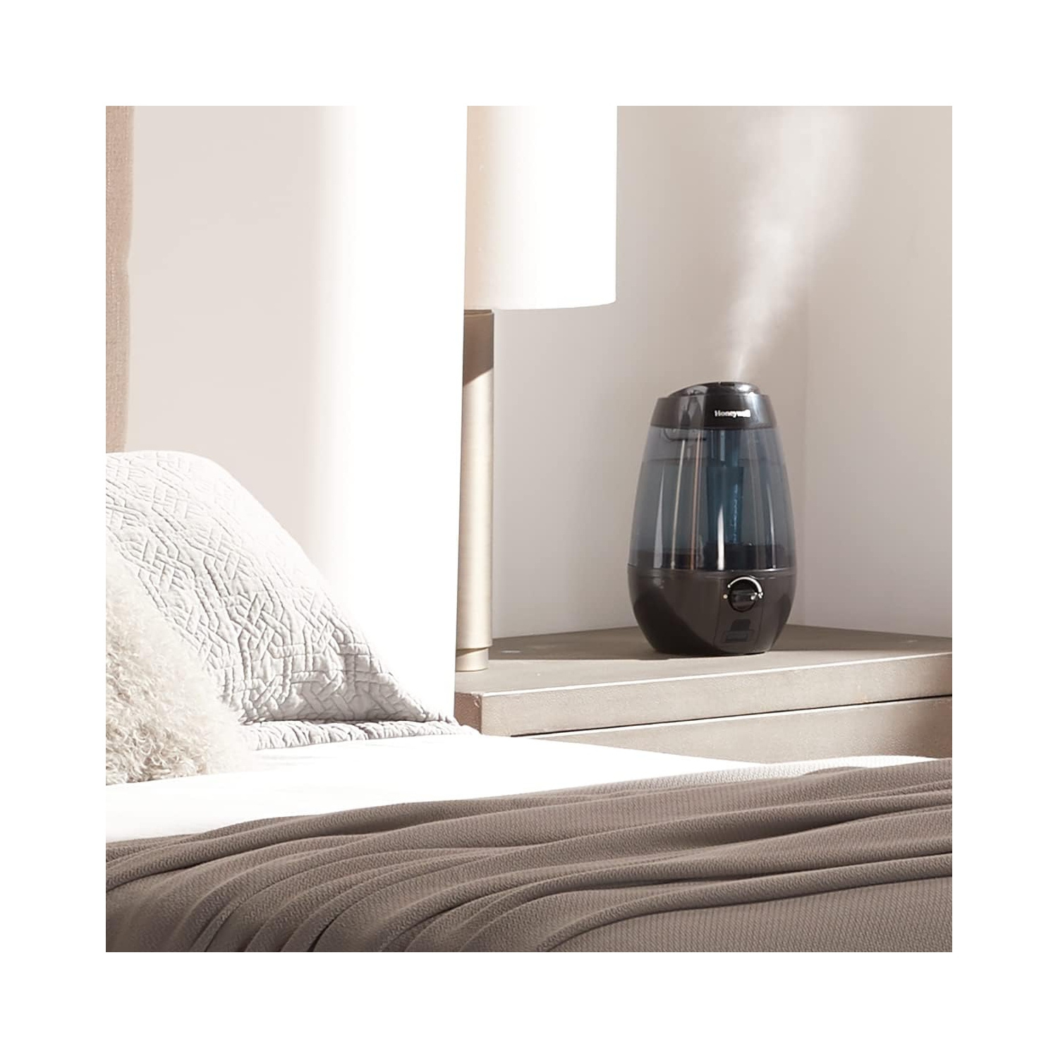 Honeywell HUL535BC Ultrasonic Cool Mist Humidifier, with Variable Output Control, Auto Shut-off, Ultra Quiet Operation, Directional Mist Outlet, Cool