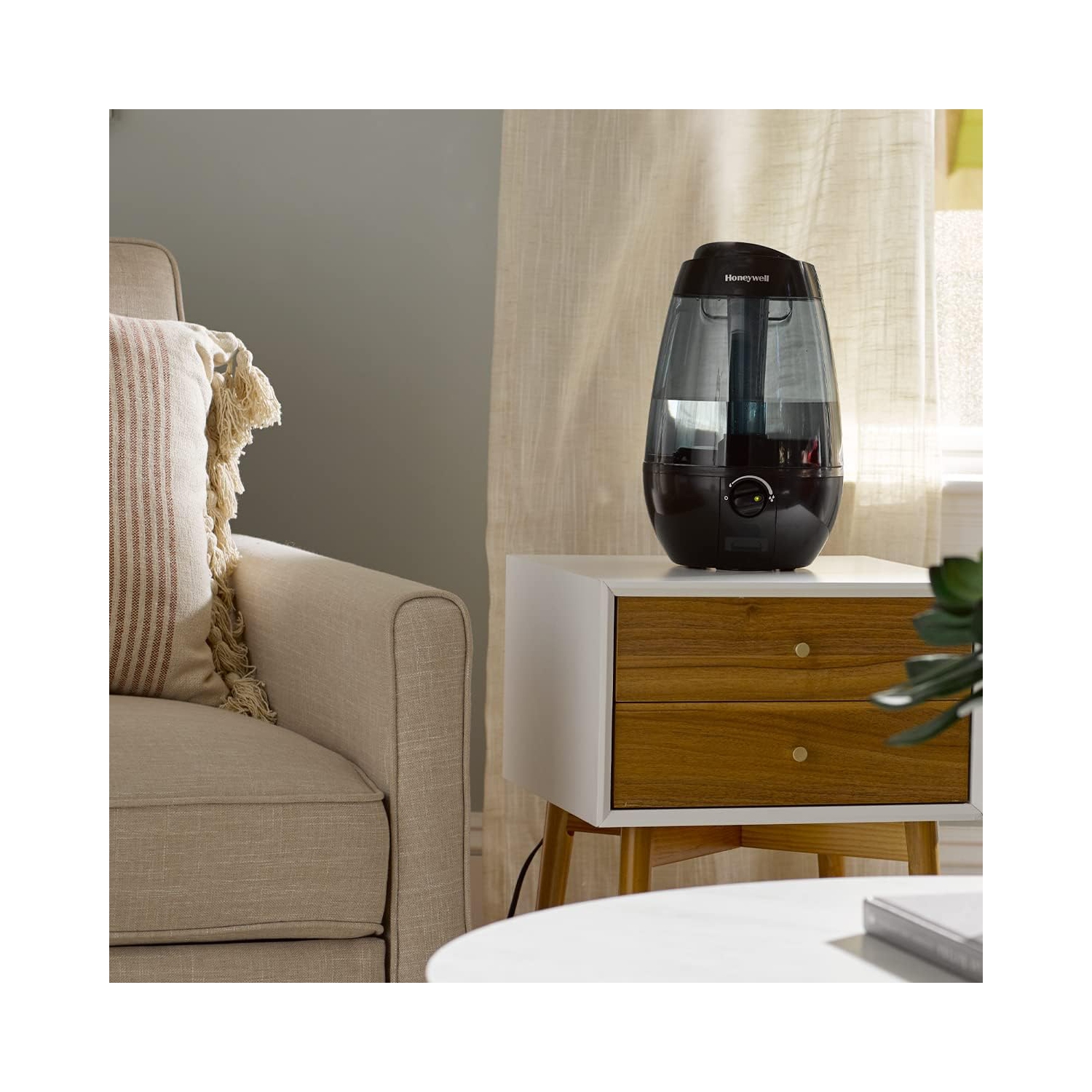 Honeywell HUL535BC Ultrasonic Cool Mist Humidifier, with Variable Output Control, Auto Shut-off, Ultra Quiet Operation, Directional Mist Outlet, Cool