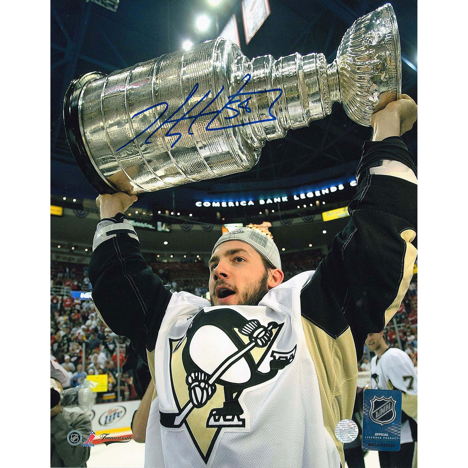 Frameworth Pittsburgh Penguins: Kris Letang 2009 Stanley Cup-V Signed Photo