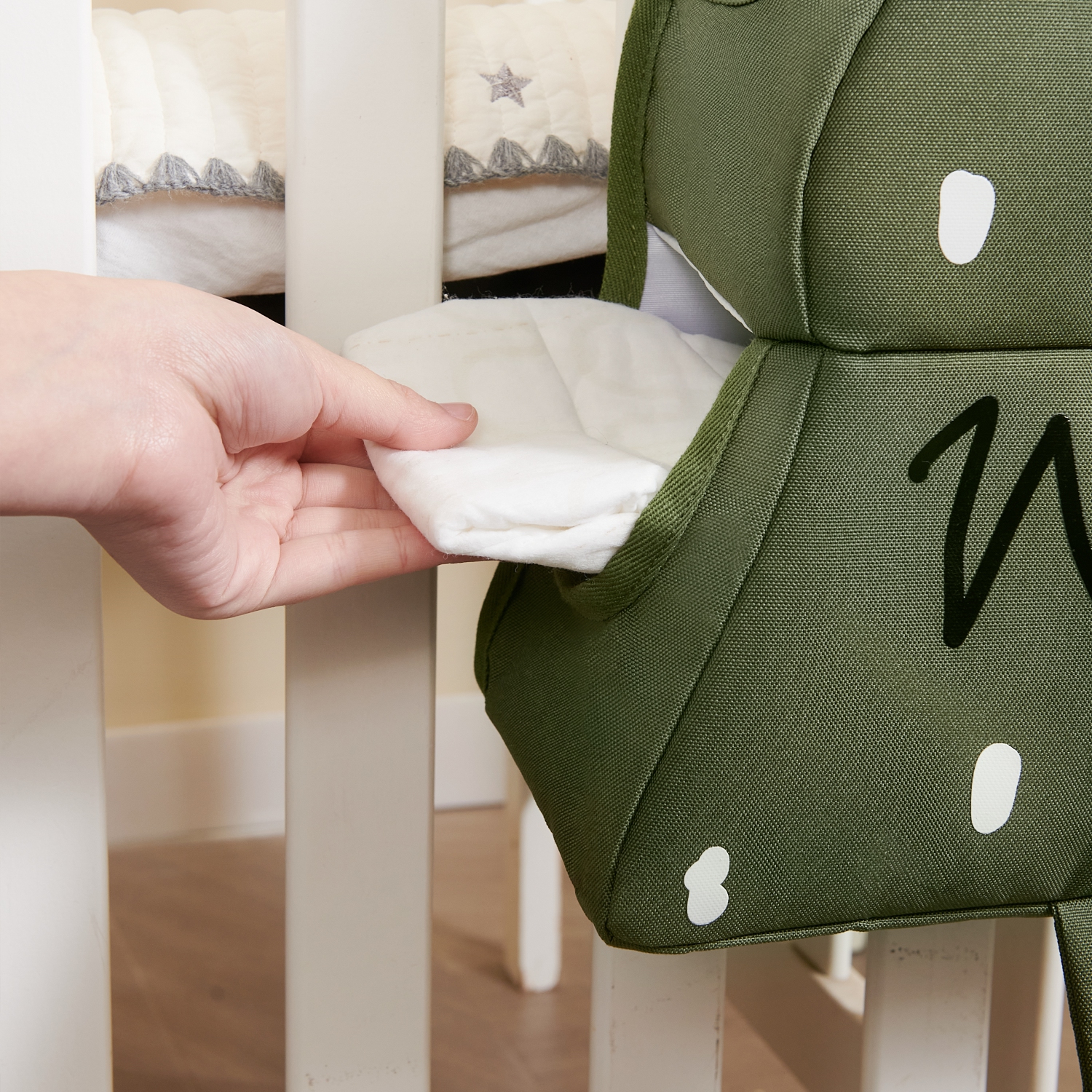 Sunveno Hanging Diaper Organizer