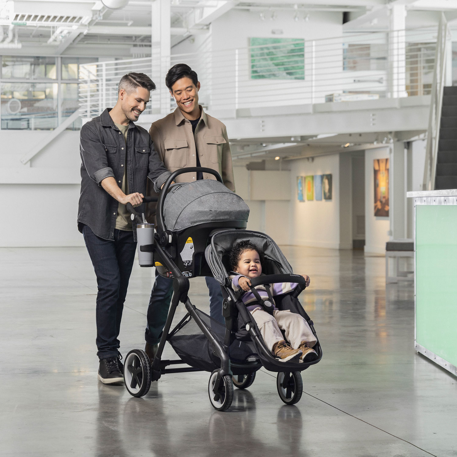 Système de transport modulaire intelligent Gold SensorSafe Pivot Xpan d'Evenflo avec siège d'auto pour bébé LiteMax - Gris lunaire/Noir