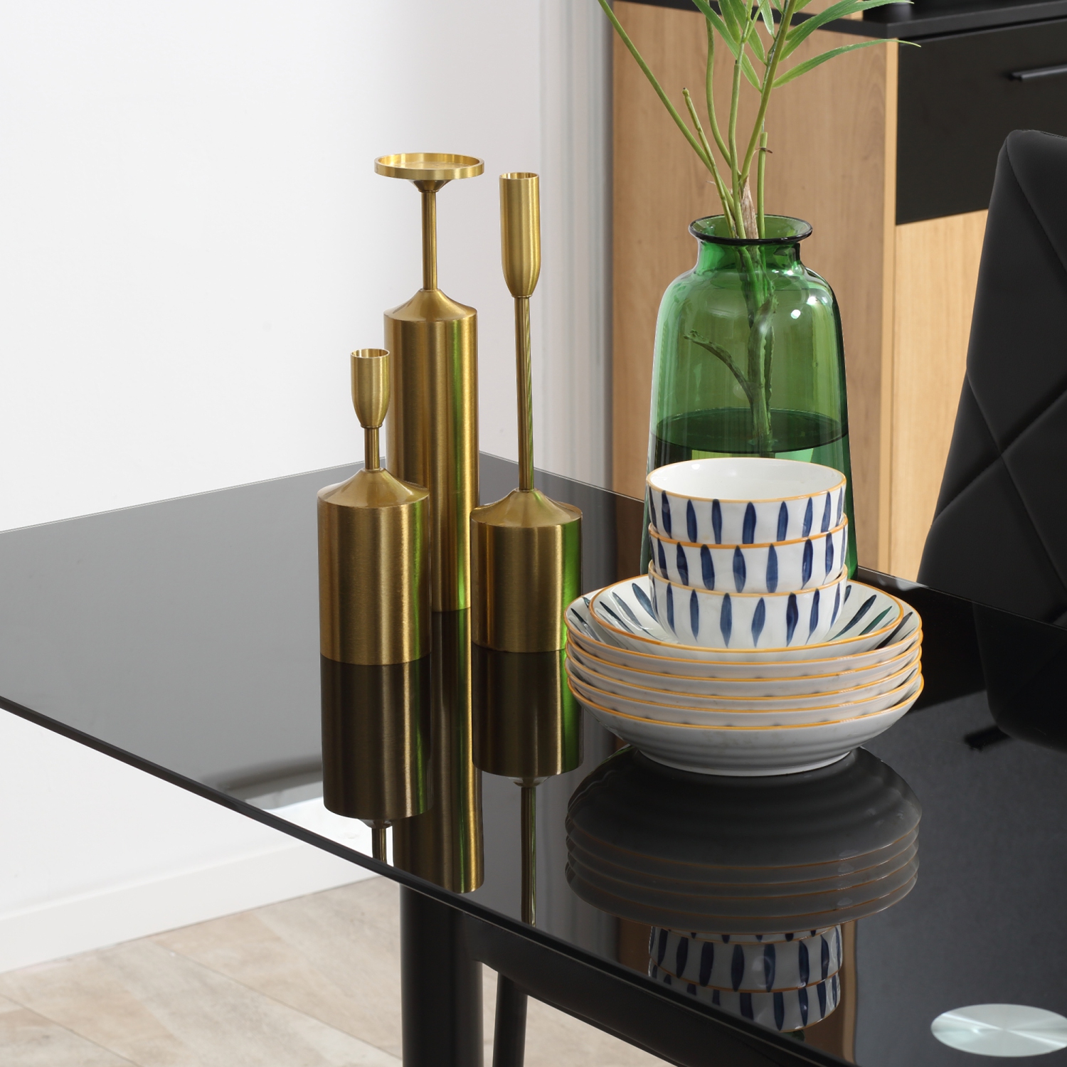 HOMCOM – Ensemble de table à manger moderne pour 4, ensemble de 5 tables de cuisine avec chaises rembourrées en cuir de polyuréthane, dessus de table