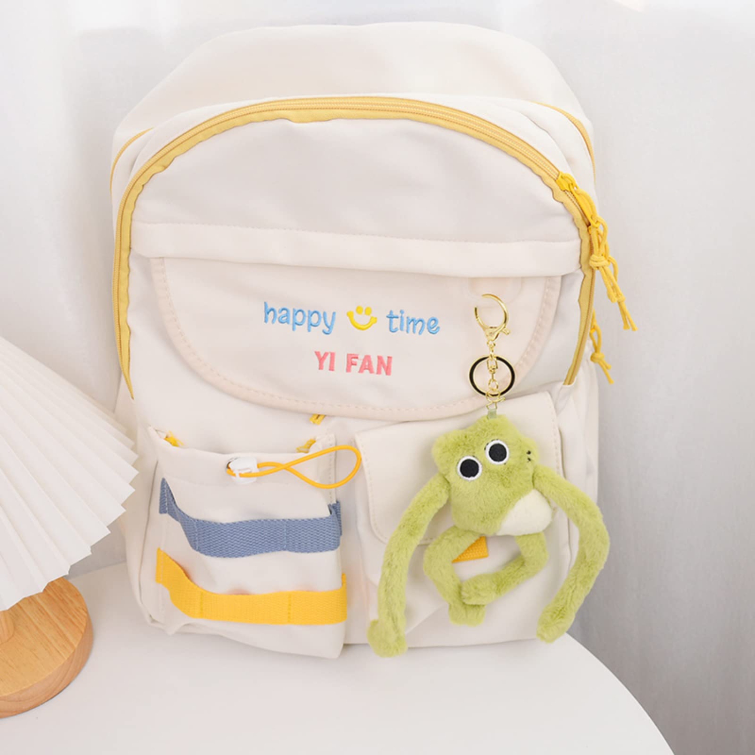 Cute Frog Plush Keychain - Stuffed Animal Toy with Plastic Chain Clip -  Perfect Backpack or Purse Accessory - Ideal Party Gift for Students and  Friends.