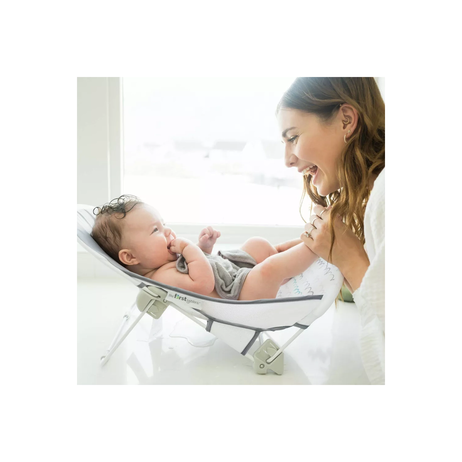 Le bain pliable Sure Comfort de The First Years pour bébé