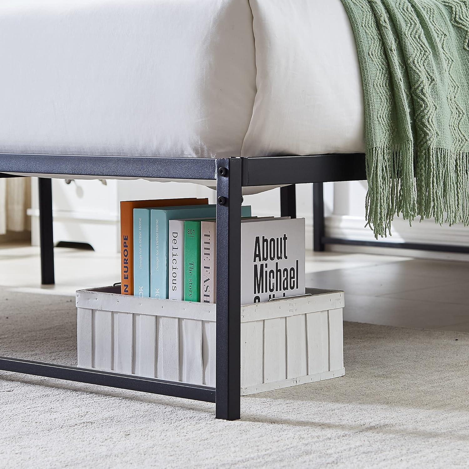 Cadre de lit plateforme en métal de 14 po/base de matelas facile à assembler/lattes en acier robuste/pas de sommier requis - Grand lit