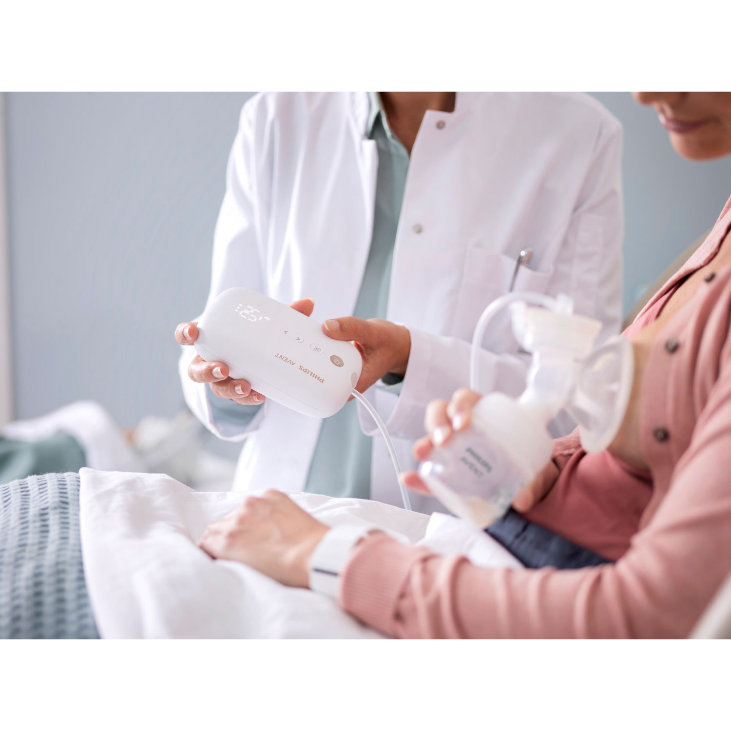 Philips Avent Double Electric Breast Pump with Travel Bag & Insulation Pouch