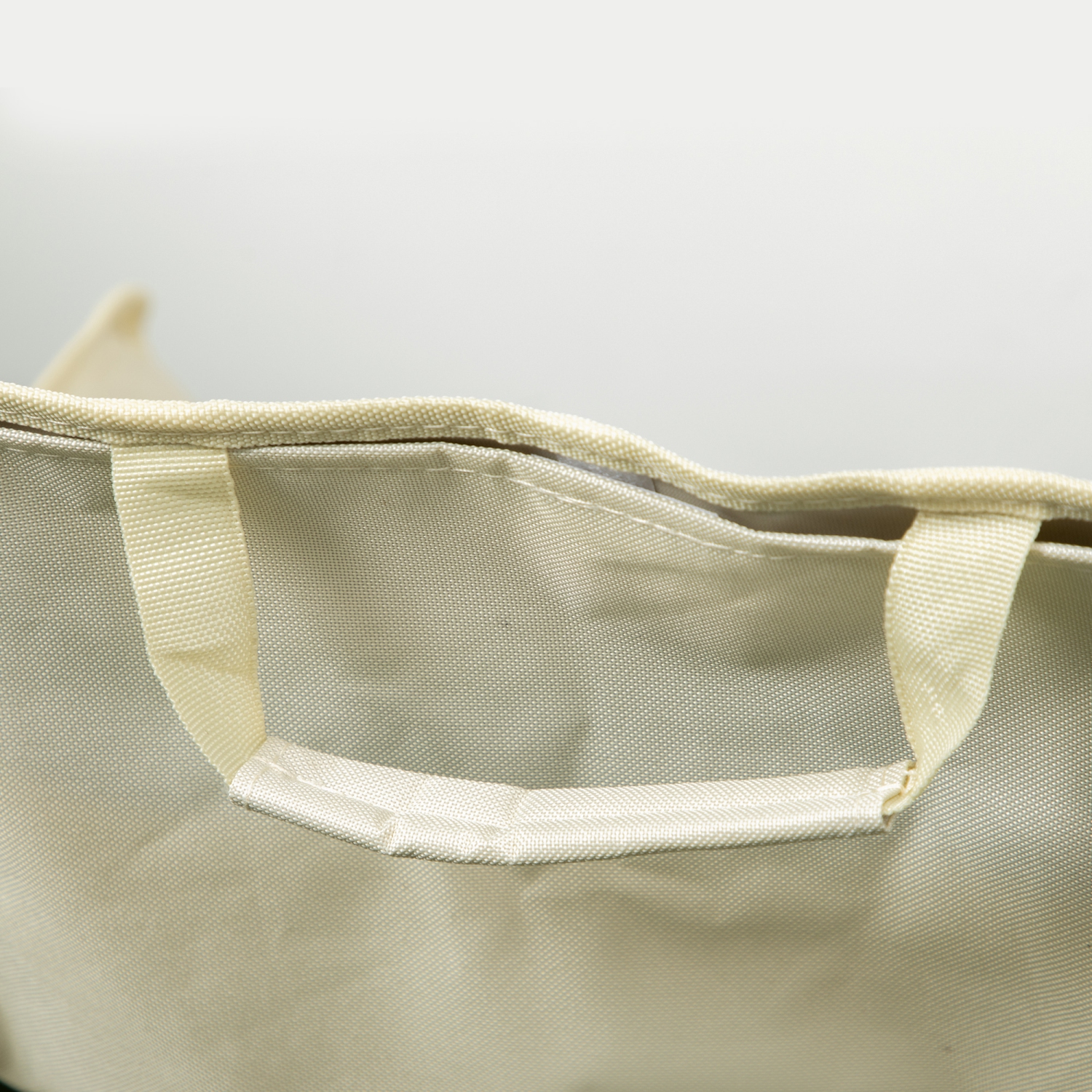 Outsunny Lightweight Camping Chair for Adults, Portable Folding Chair with Carry Bag and Side Pocket for Hiking, Beach, Picnic, Backpacking, White