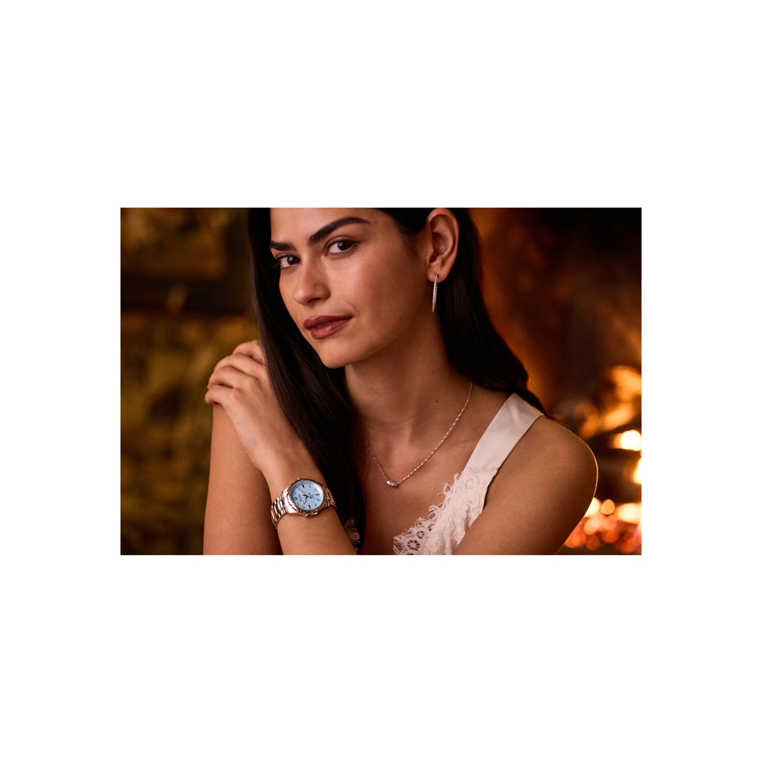 Montre à quartz pour femmes Marine Star 36 mm de Bulova avec boîtier et bracelet en acier inoxydable argenté et cadran bleu