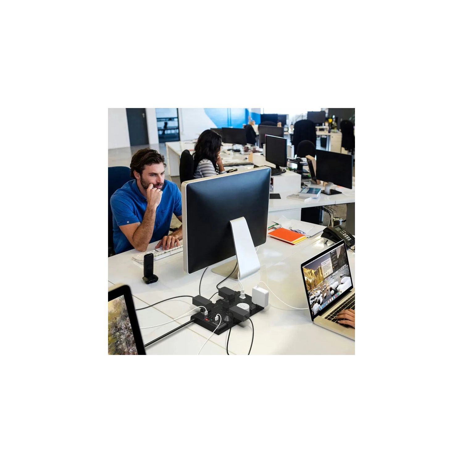 Surge Protector Power Bar - 22 Outlets, 6 USB Ports, Mountable Flat Plug Strip, 2100 Joules, 6.5Ft Cord - Home, Office, Dorm