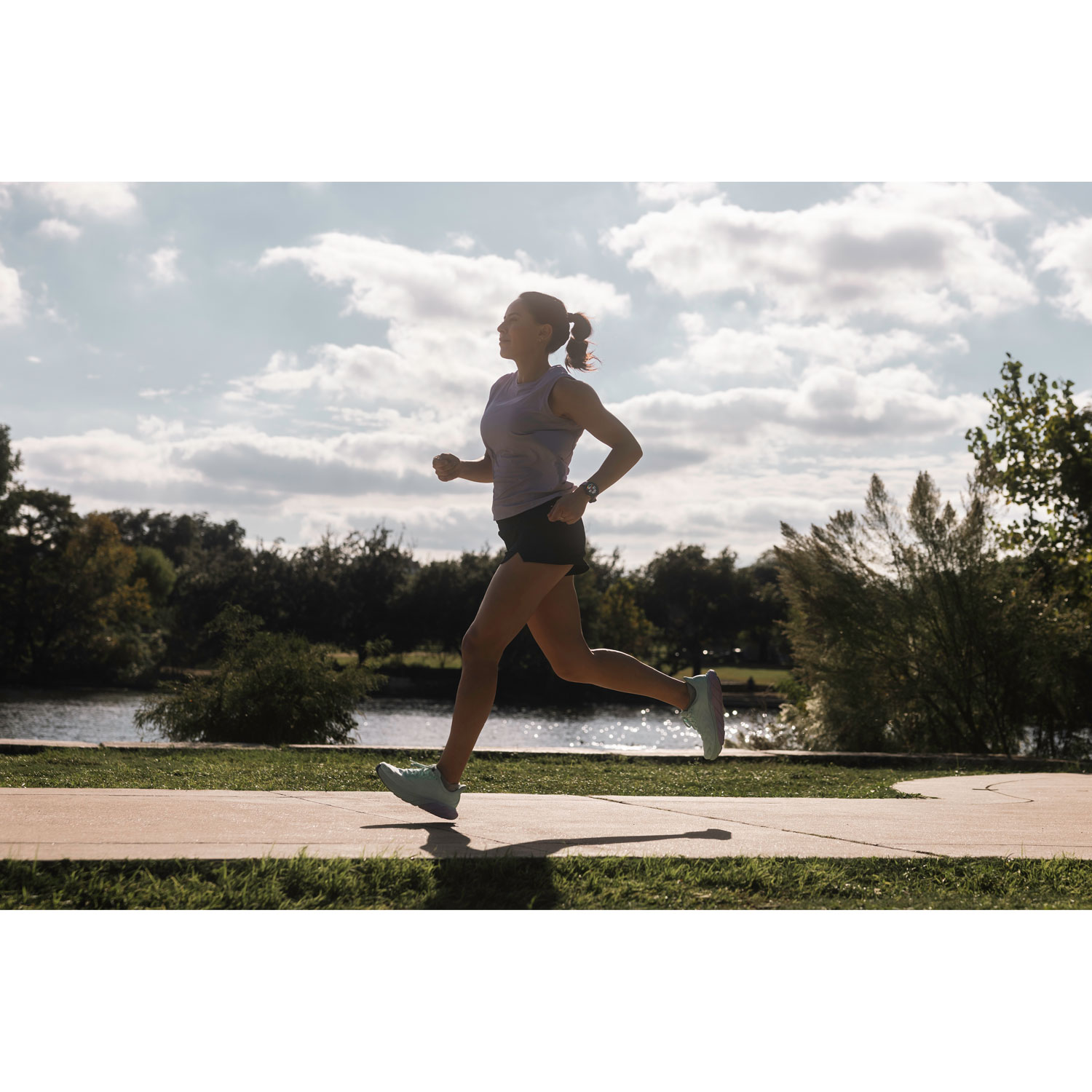 Garmin Forerunner 165 Music 45mm Bluetooth Running Smartwatch - Medium / Large - Berry/Lilac