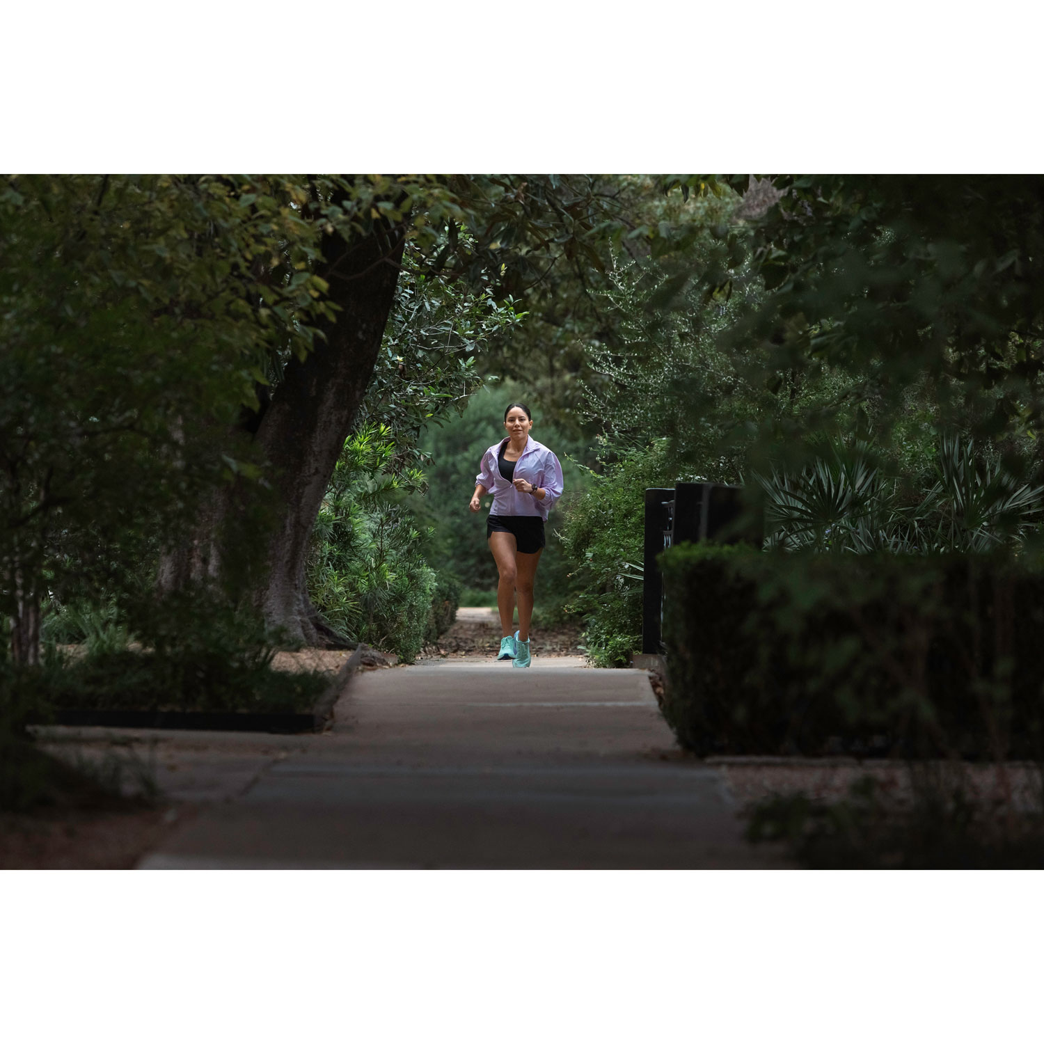 Garmin Forerunner 165 45mm Bluetooth Running Smartwatch - Medium / Large - Mist Grey/Whitestone