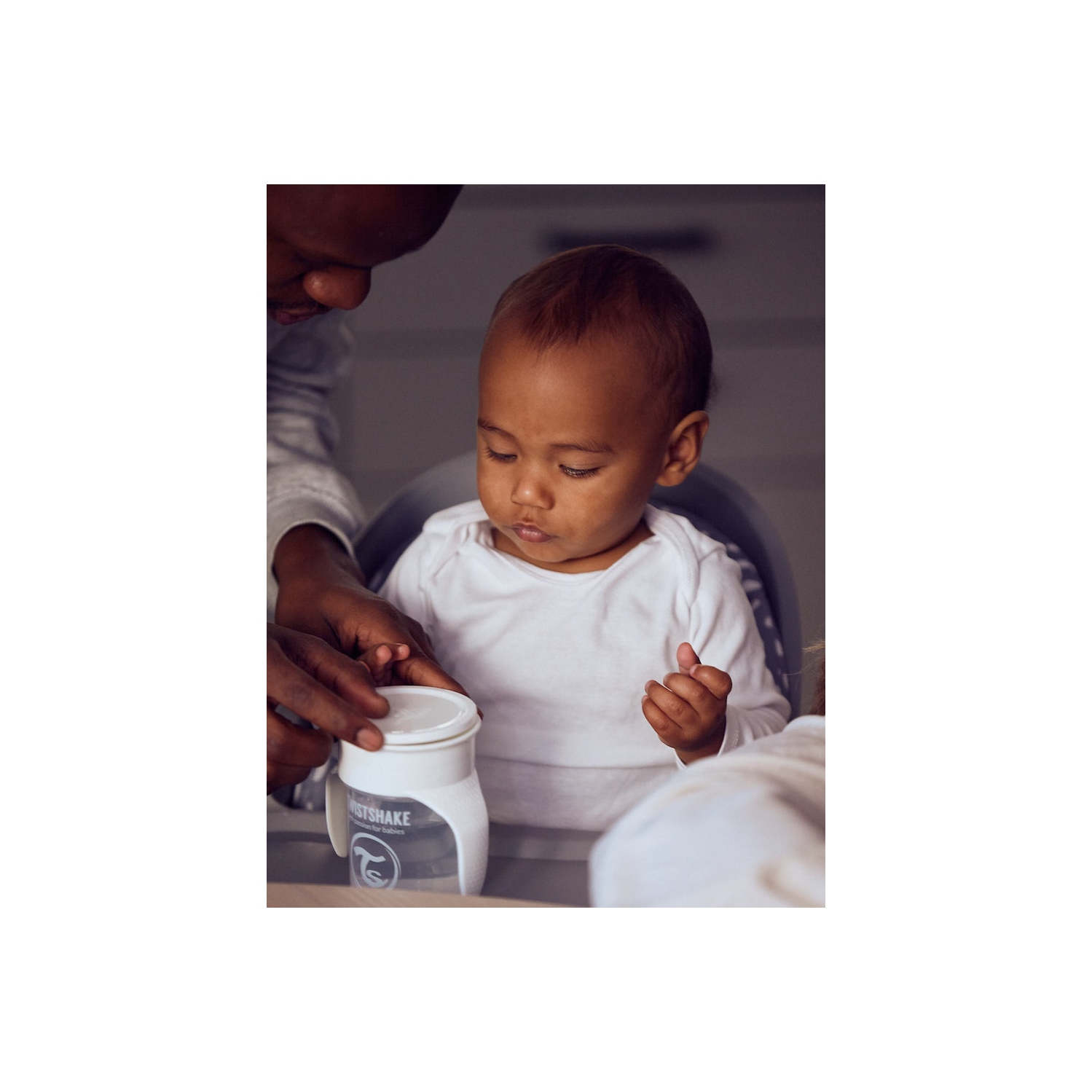 Twistshake 360 Cup 6+m White