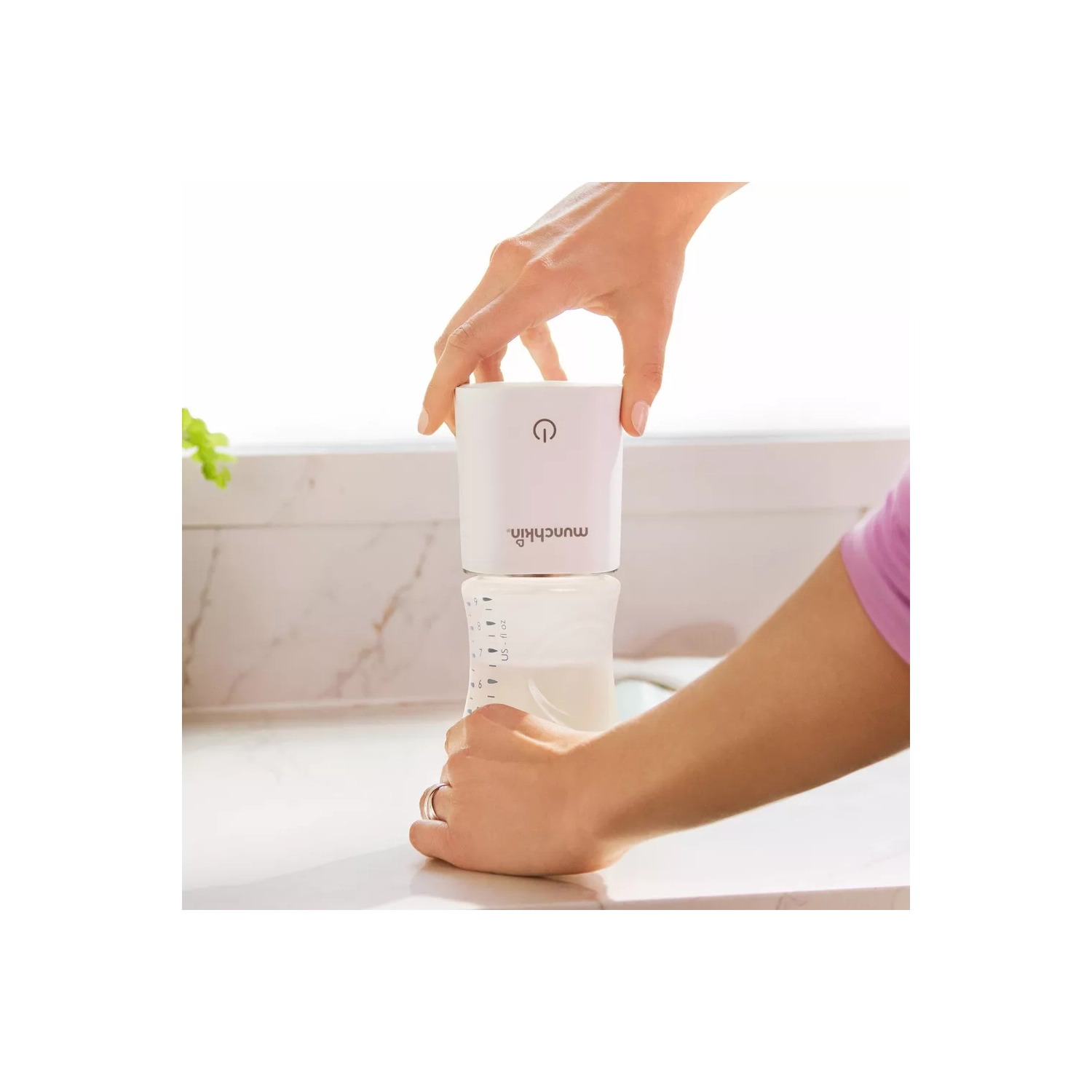 New Munchkin 98° Digital Bottle Warmer – Perfect Temperature, Every Time