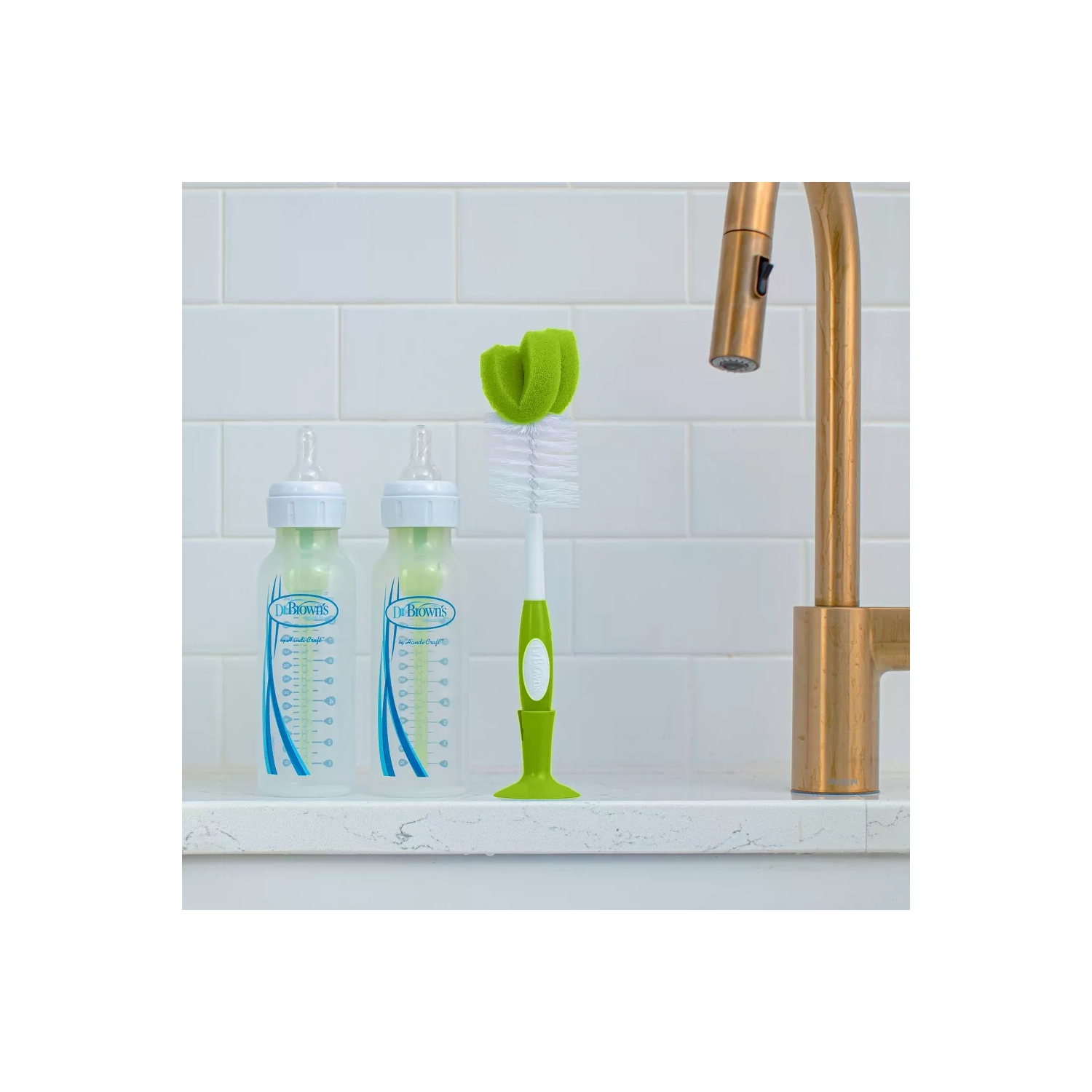 Coffret-cadeau pour 0&nbsp;m nouveau-né avec biberons anticoliques Options+ de Dr. Brown's.