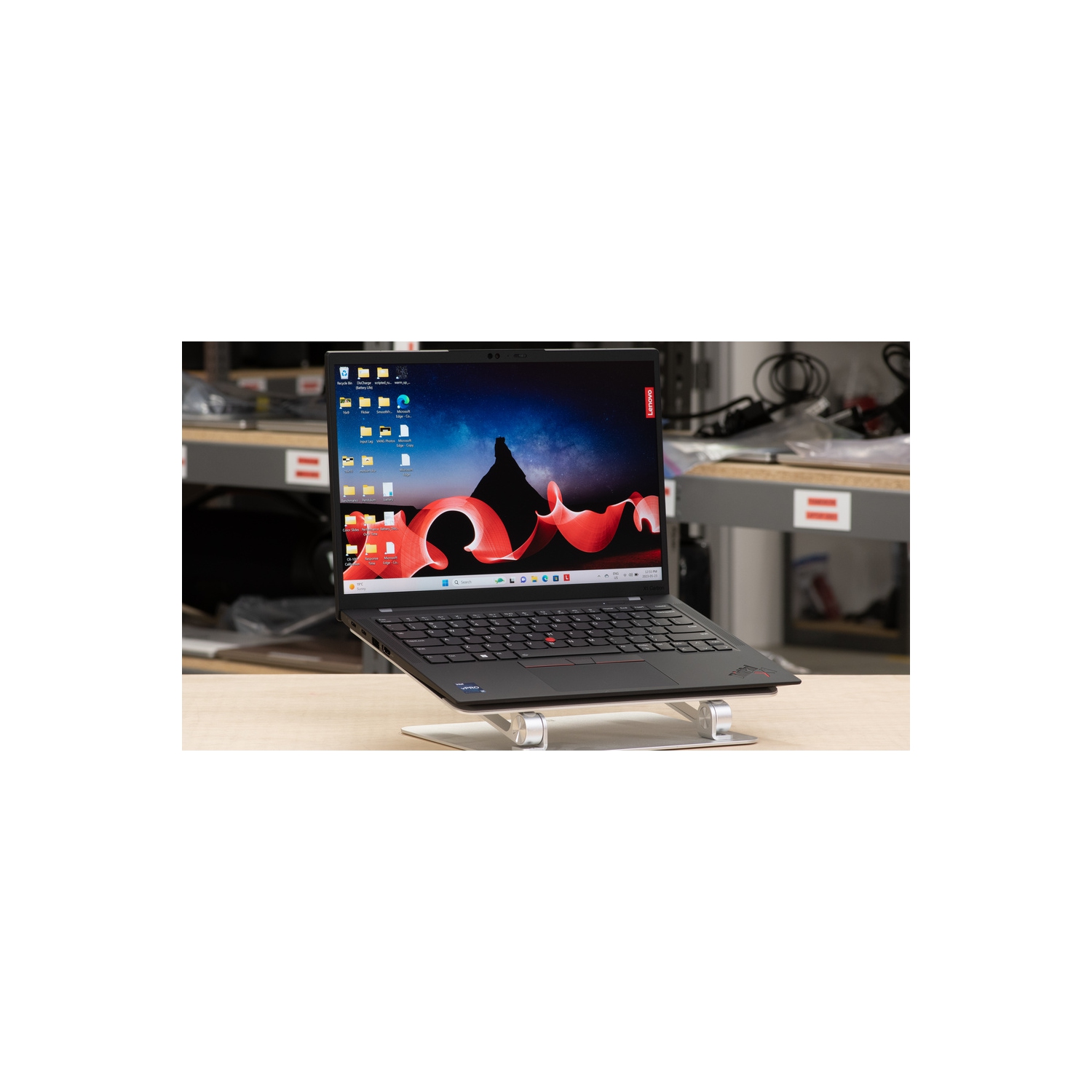 Lenovo ThinkPad X1 Carbon Gen 11 - Intel Core i5-1335U / 1.30 GHz / 16 GB / 500 GB SSD / Win11 Pro - Open Box
