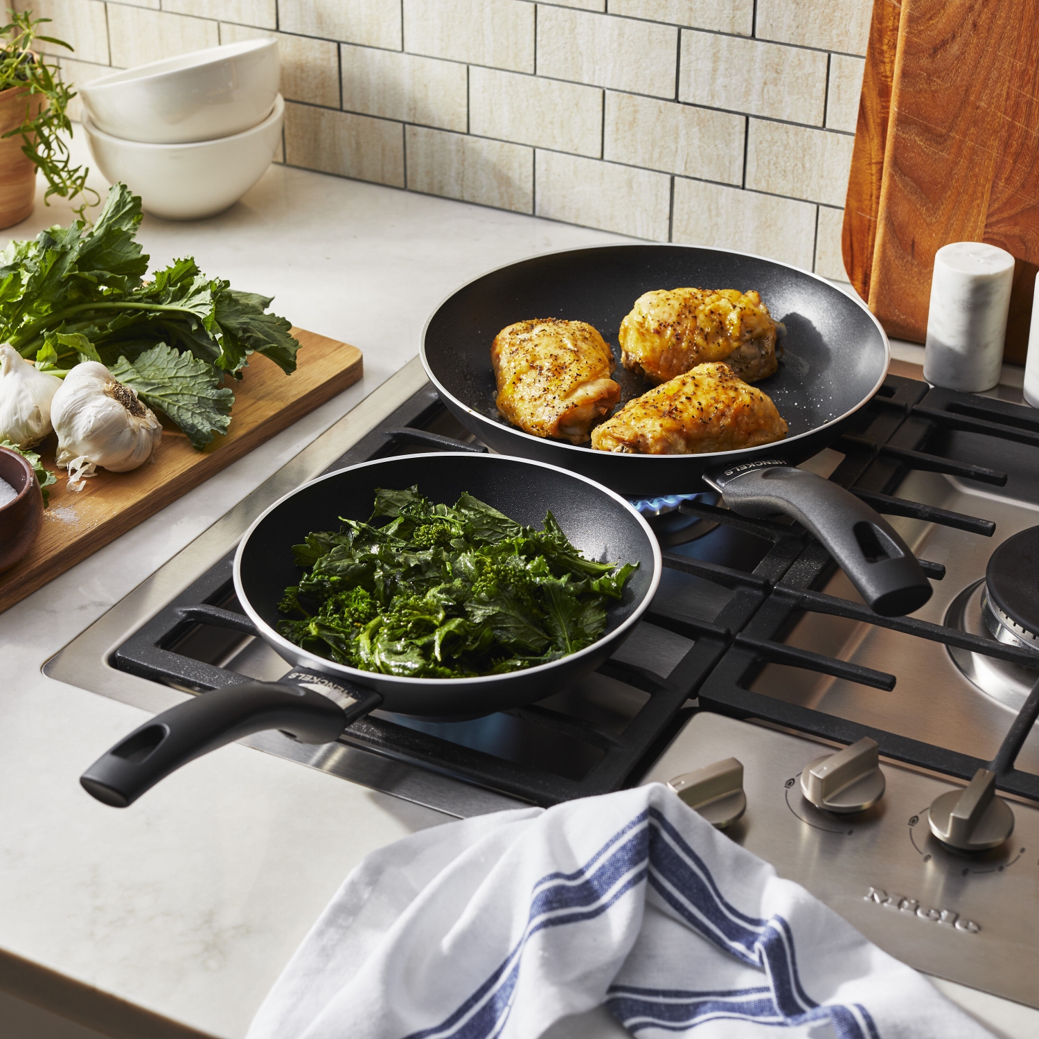 HENCKELS EverLift 2 Piece Aluminum Fry Pan Set - Black