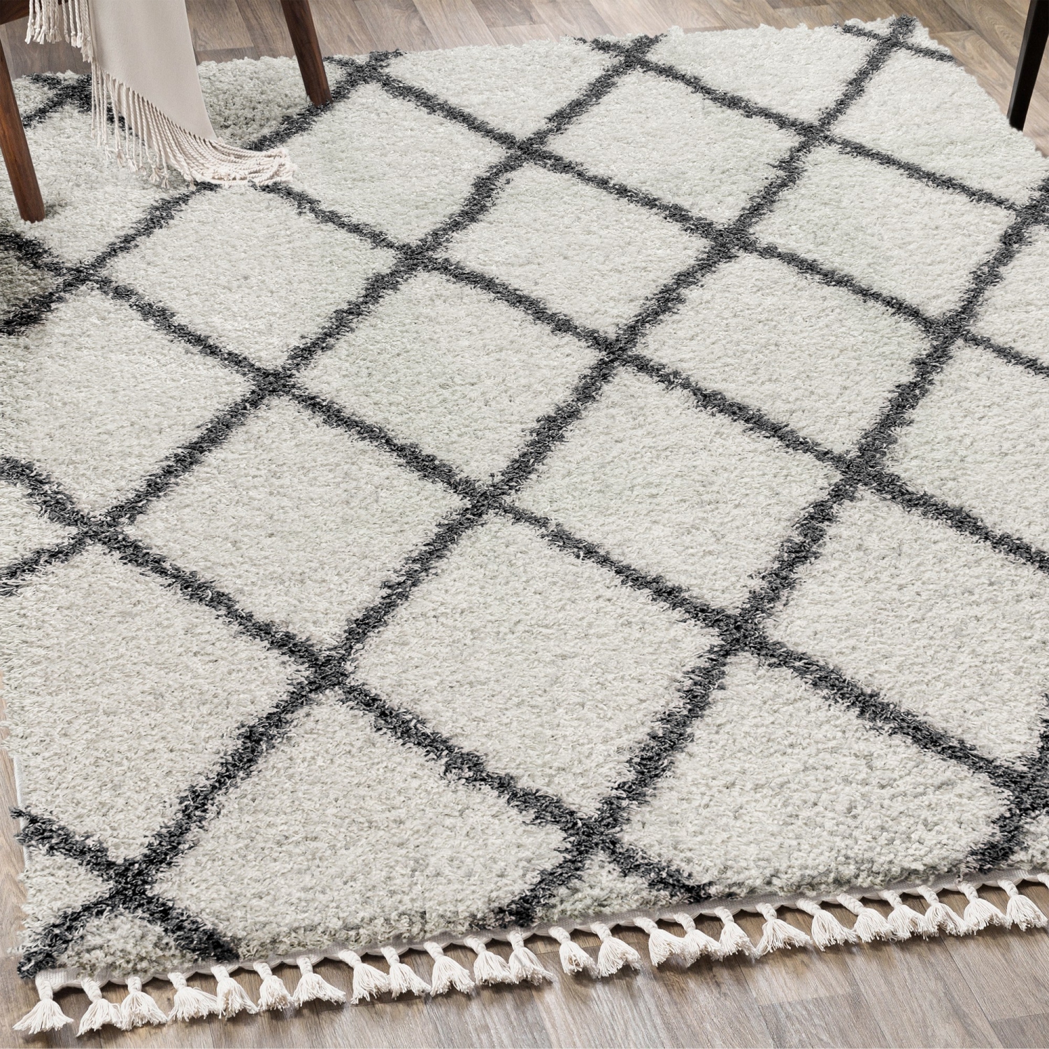 Gabrielle Mercer Shag Plush Tassel Moroccan Geometric Trellis Area Rug